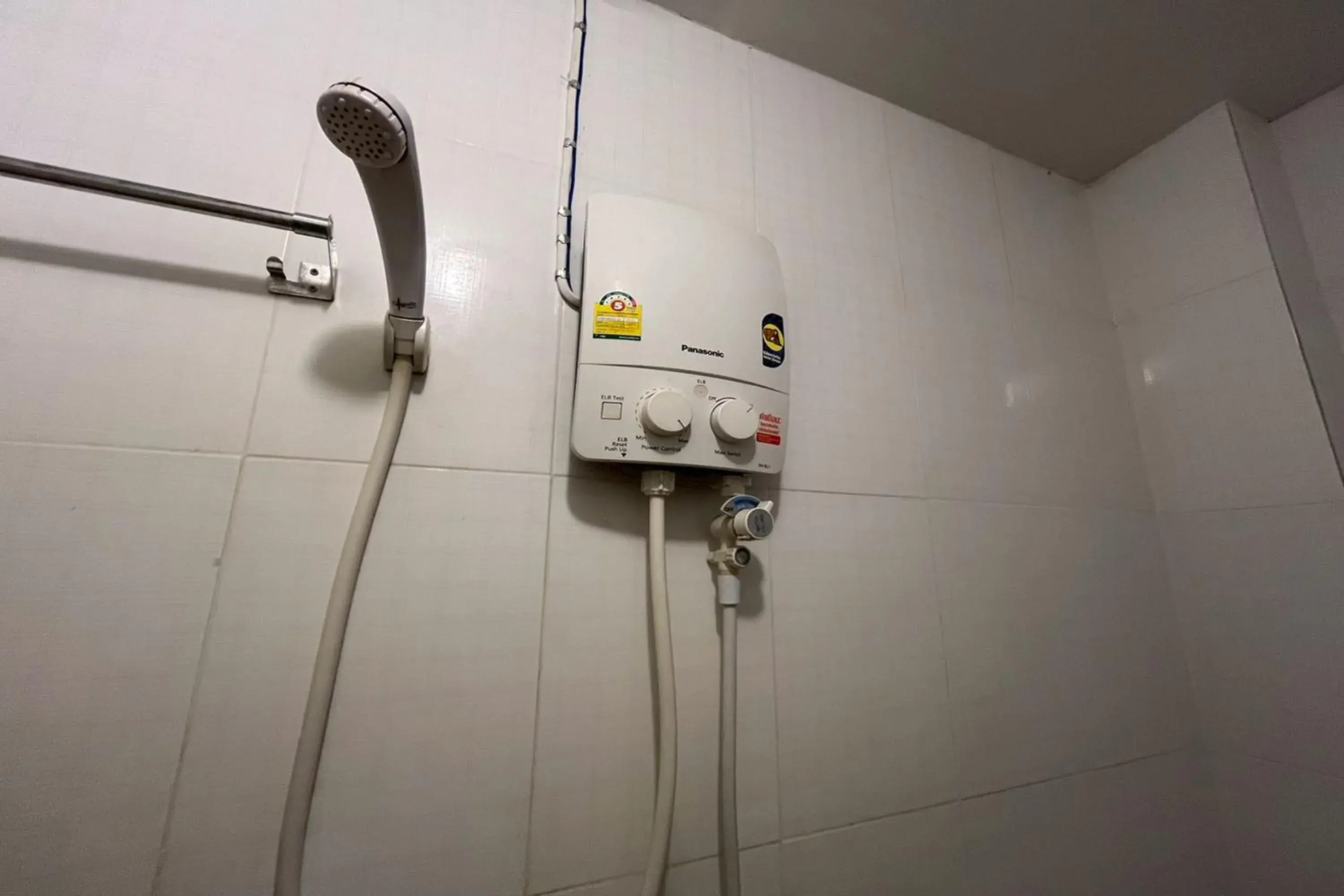 Shower in Krabi Orchid Hometel Shower in Krabi Orchid Hometel