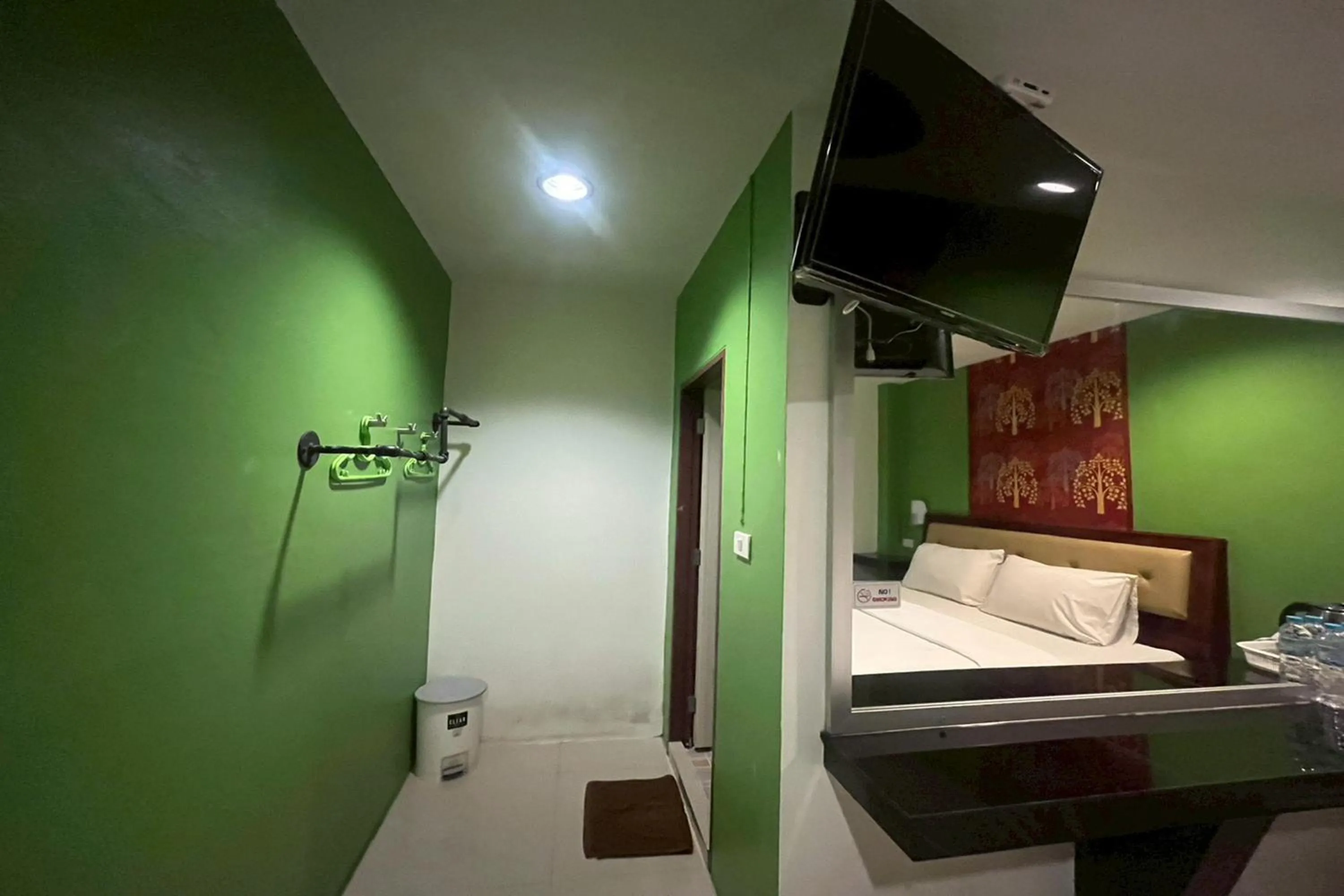 Bed in Krabi Orchid Hometel