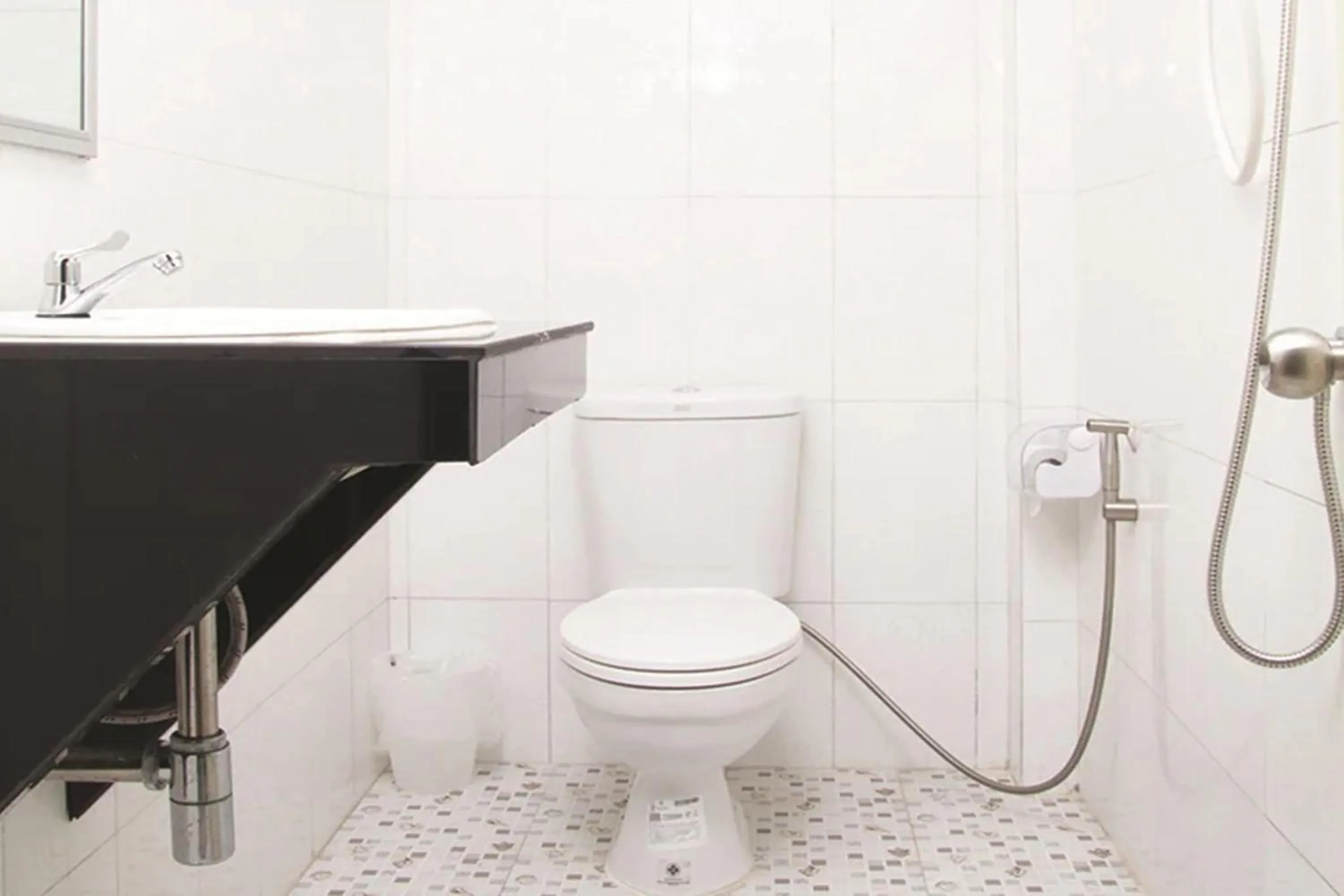 Toilet in Krabi Orchid Hometel