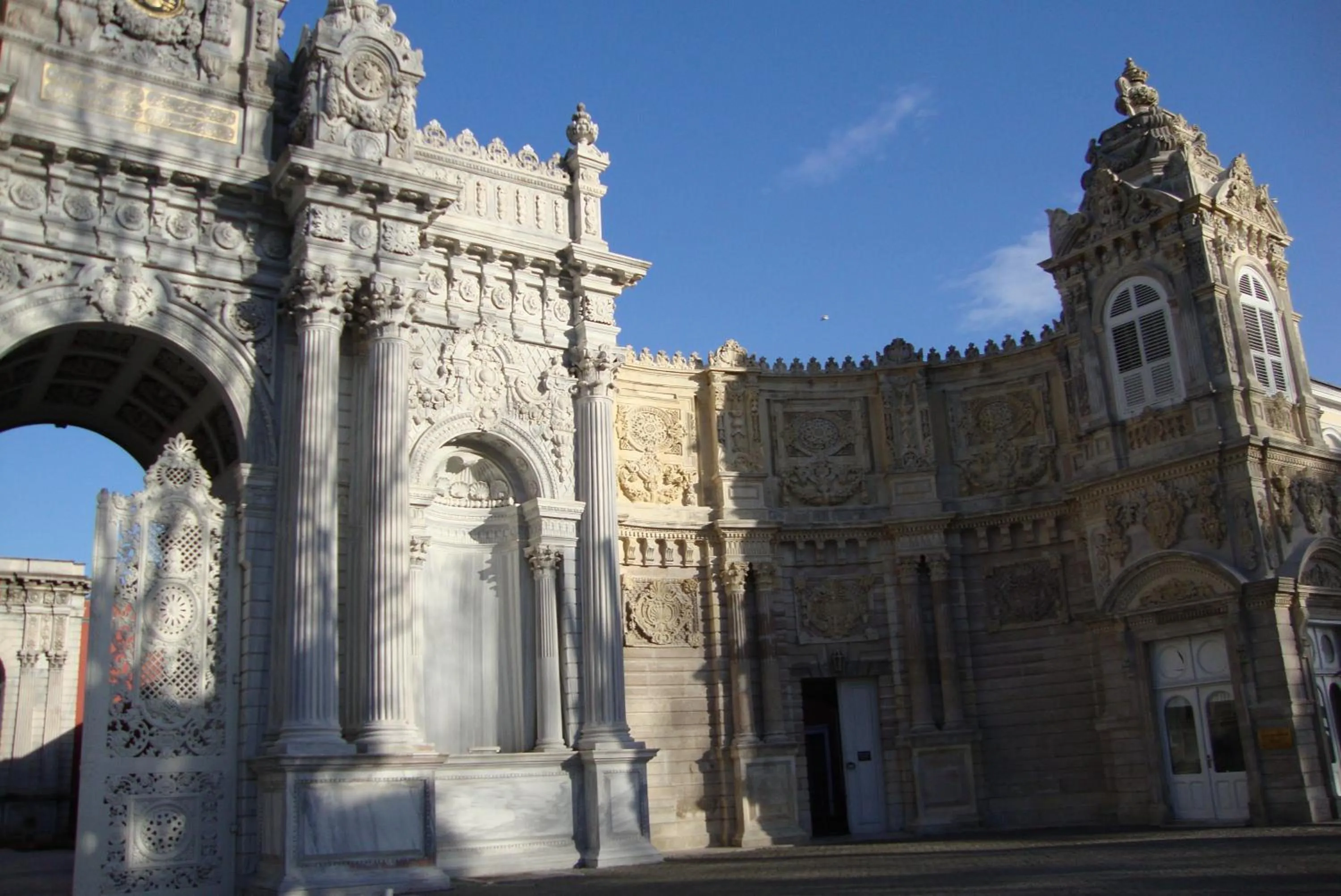 Neighbourhood in Royal Suites Besiktas