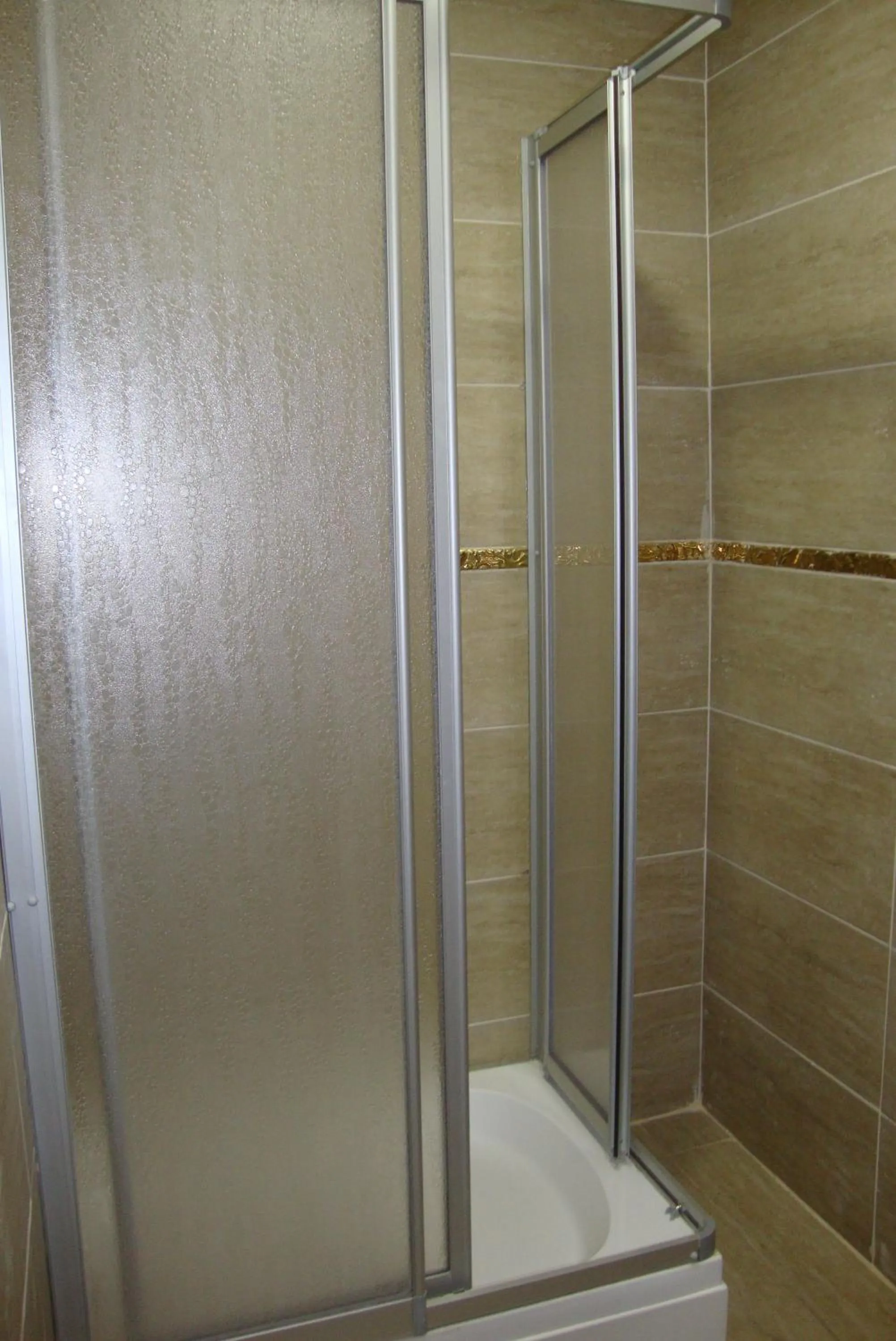 Shower in Royal Suites Besiktas