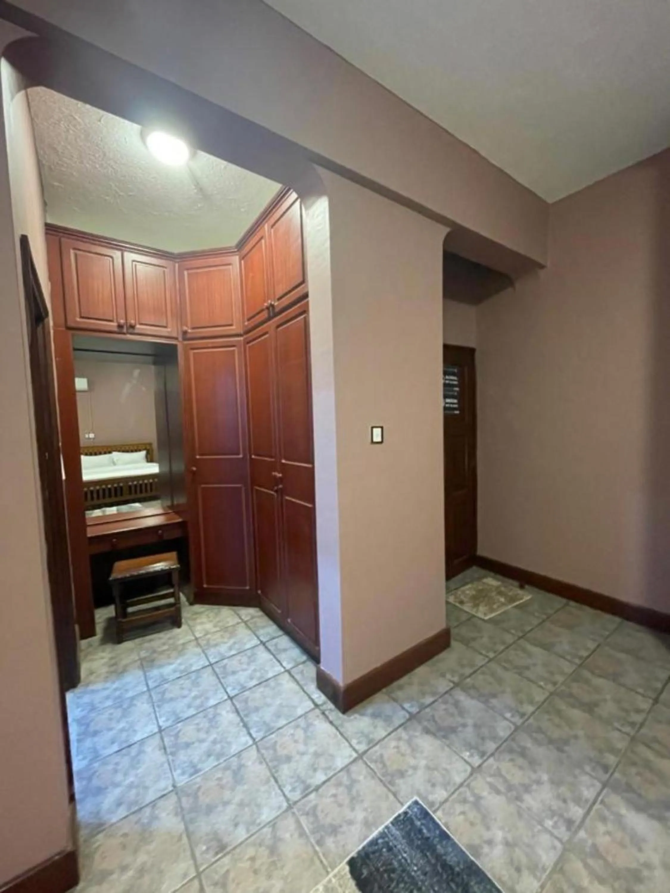 wardrobe in Olivia Guesthouse