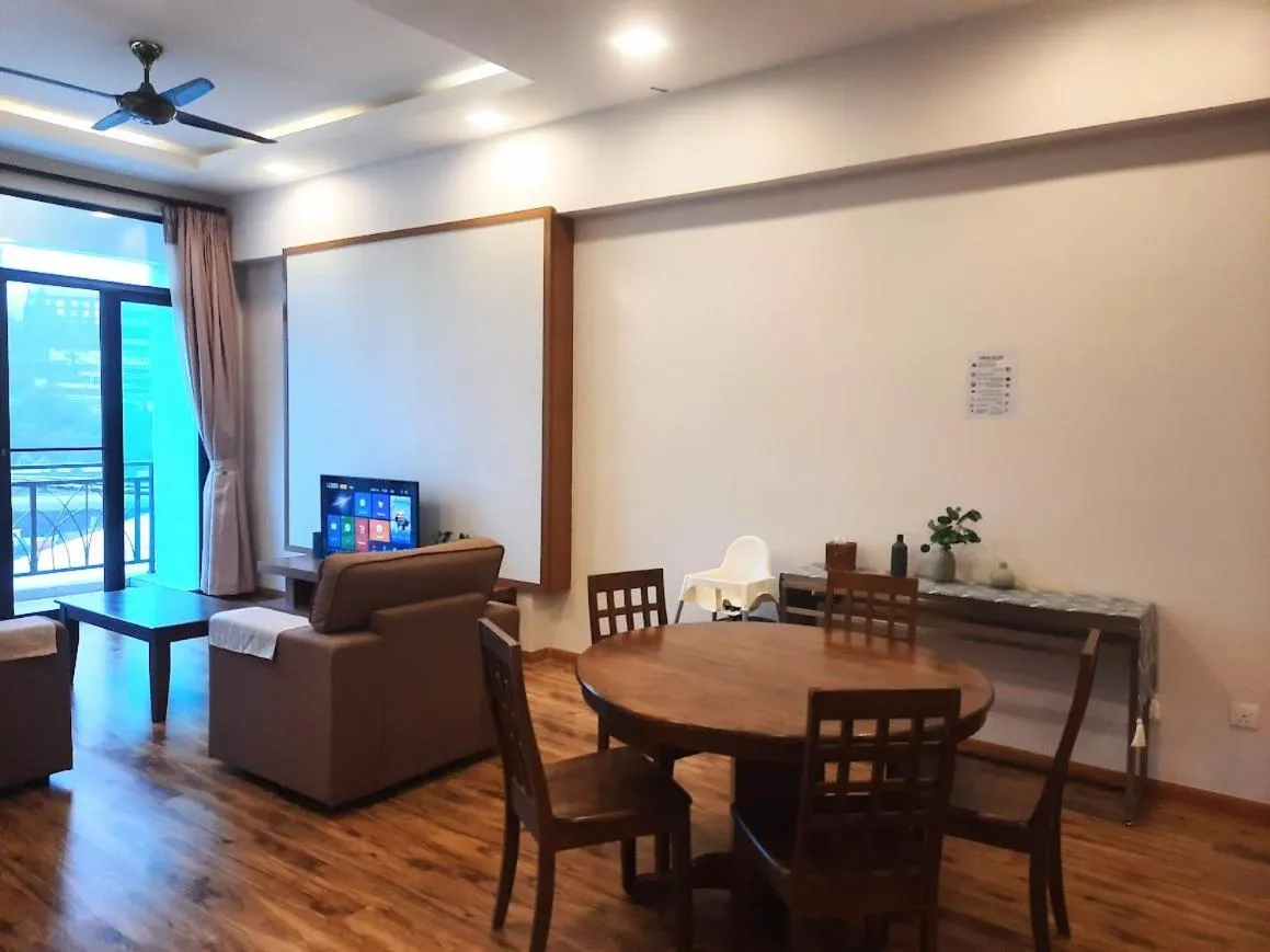 Dining area in Keafarm Highland Breeze