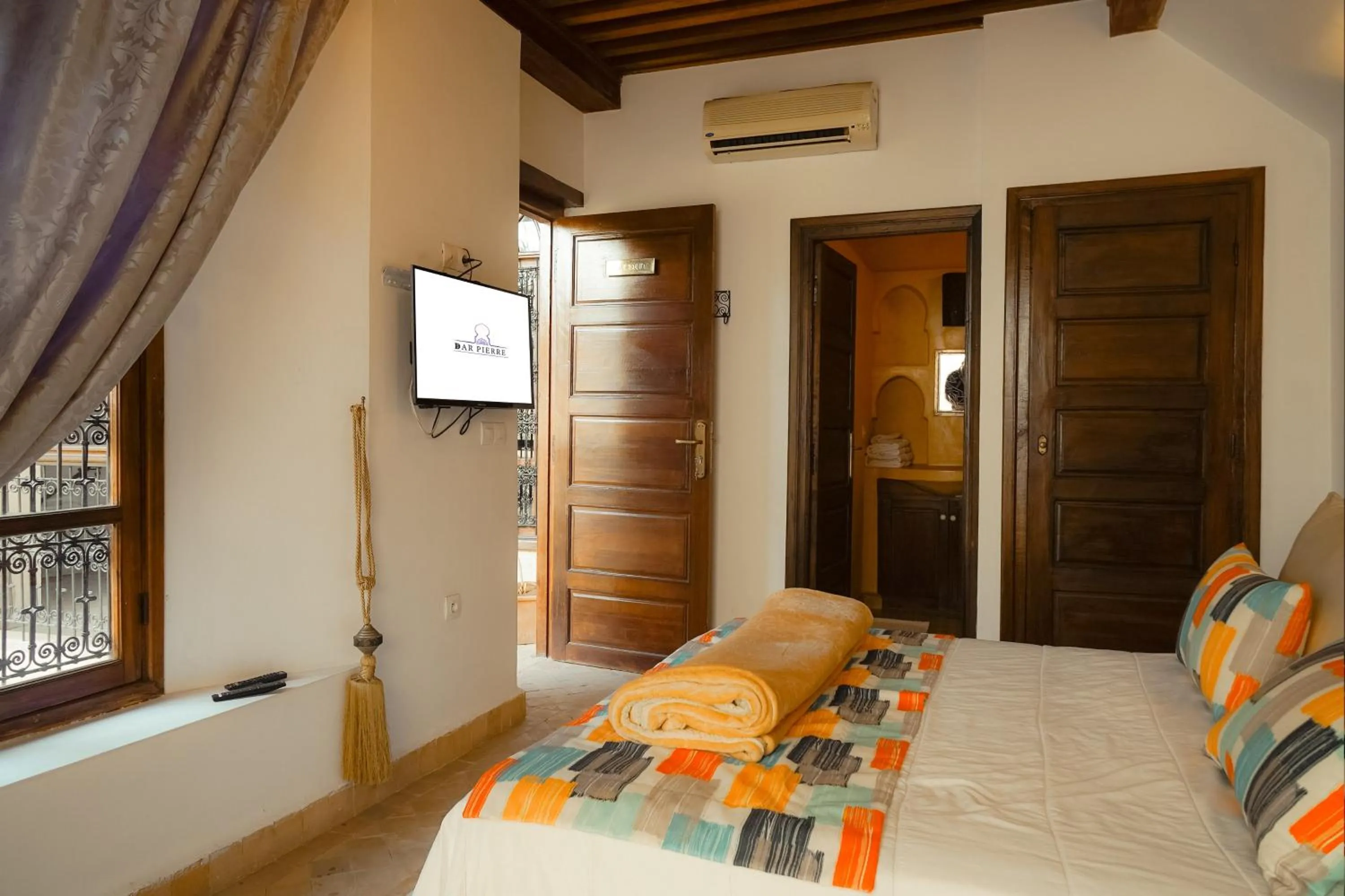 Bed in Riad Dar Pierre