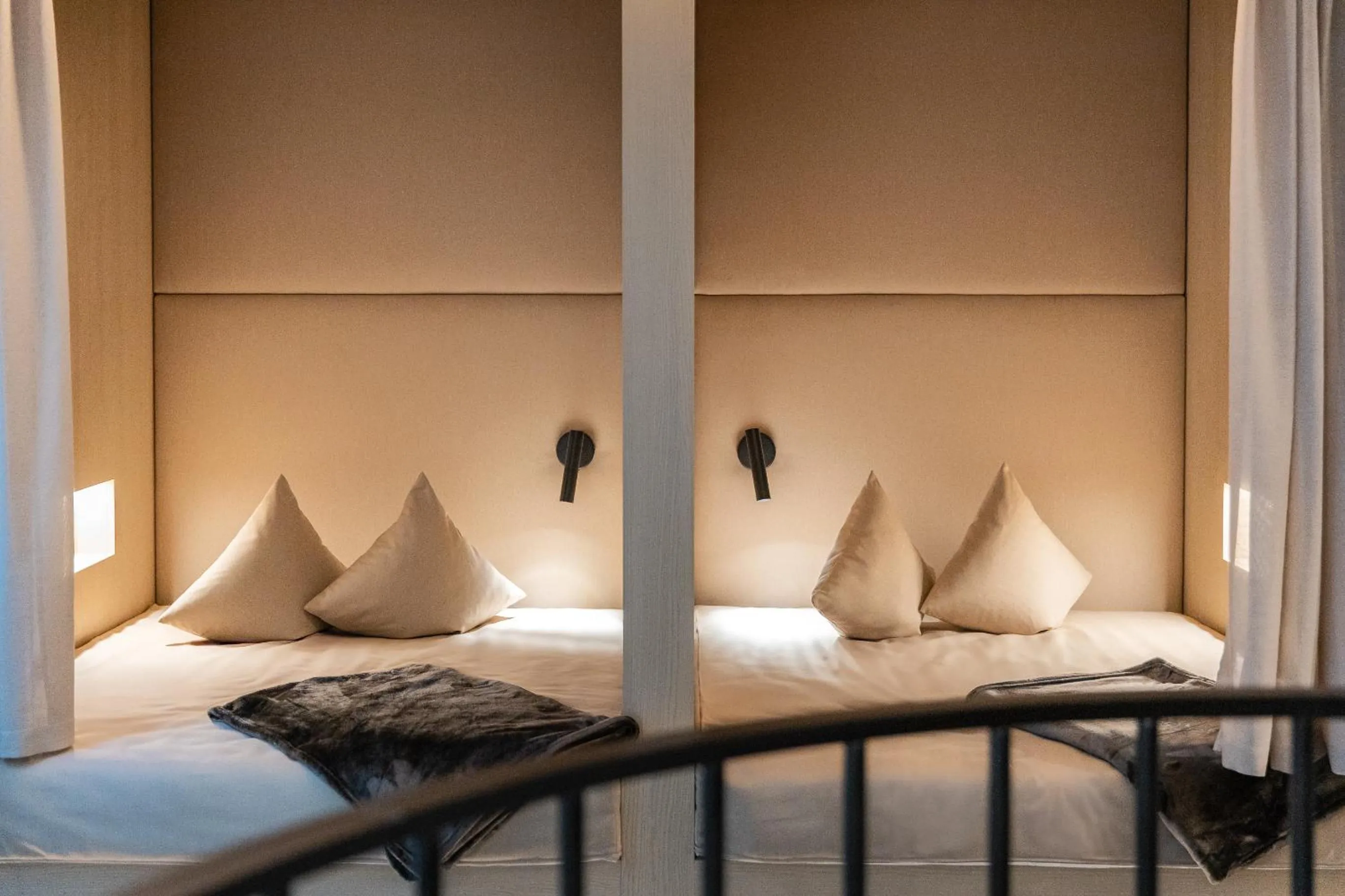 Spa and wellness centre/facilities, Bed in Schwarzer Adler - Concept Living