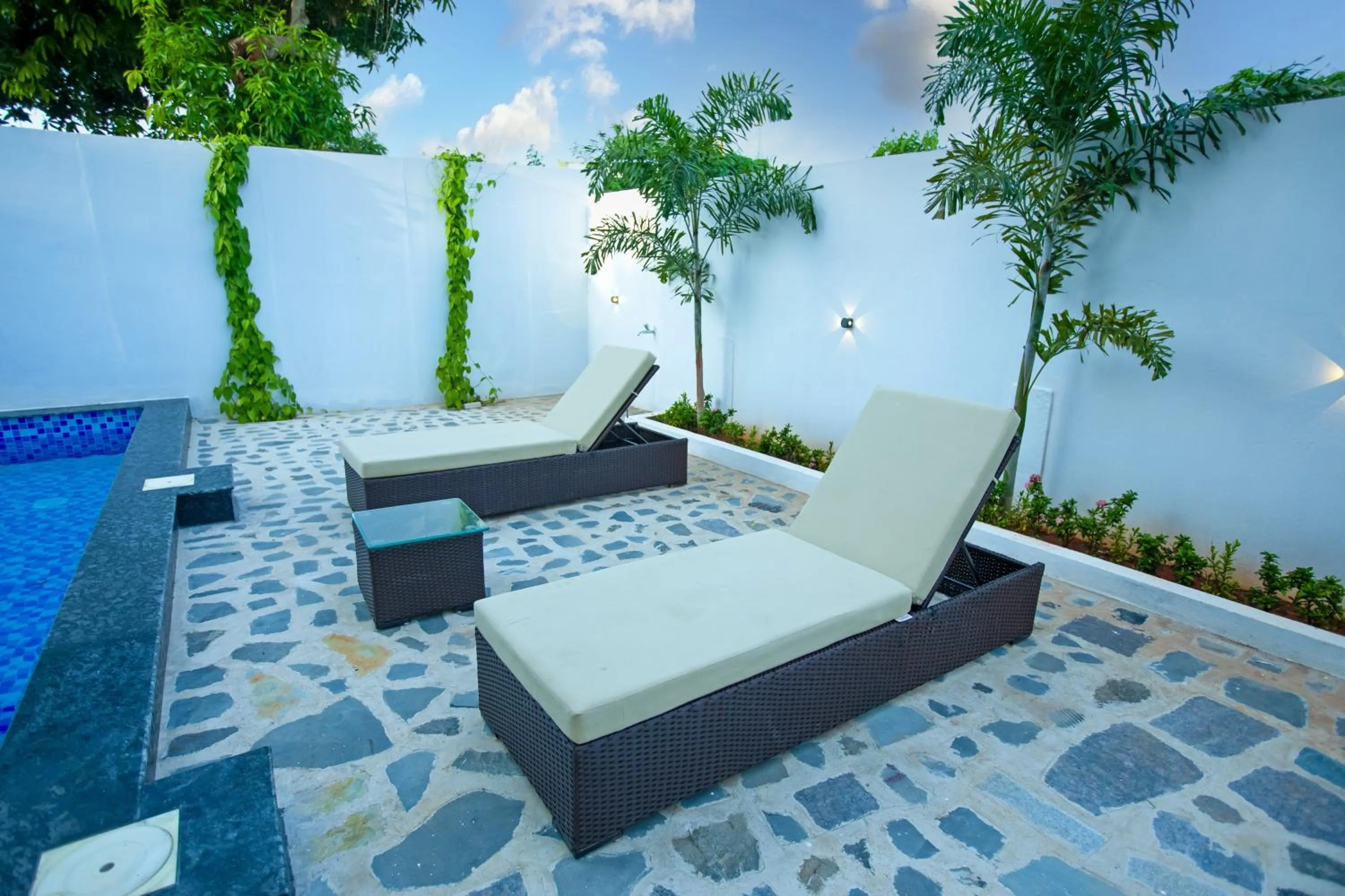 Swimming pool in T Resort with Swimming Pool