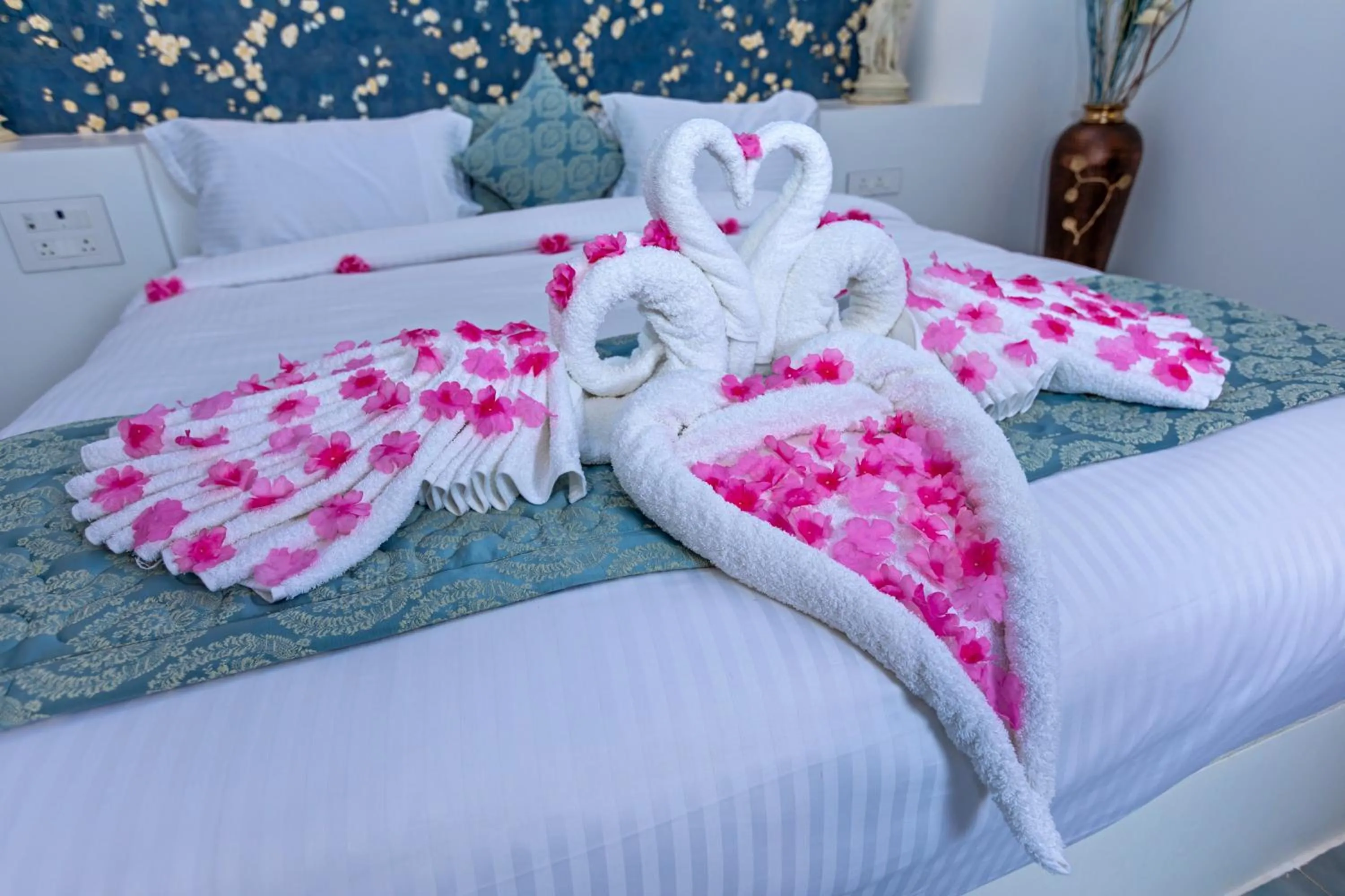 Bed in T Resort with Swimming Pool