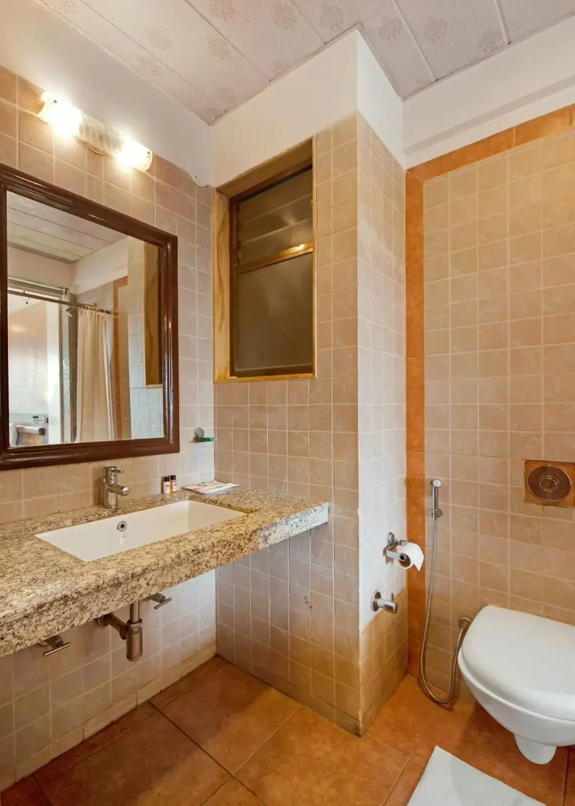 Bathroom in Hotel Sapphire Bathroom in Hotel Sapphire