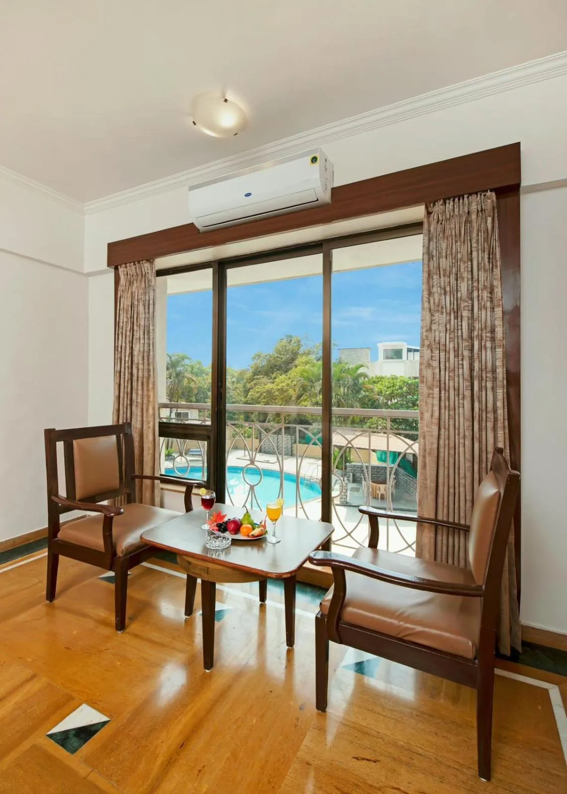 Pool view in Hotel Sapphire