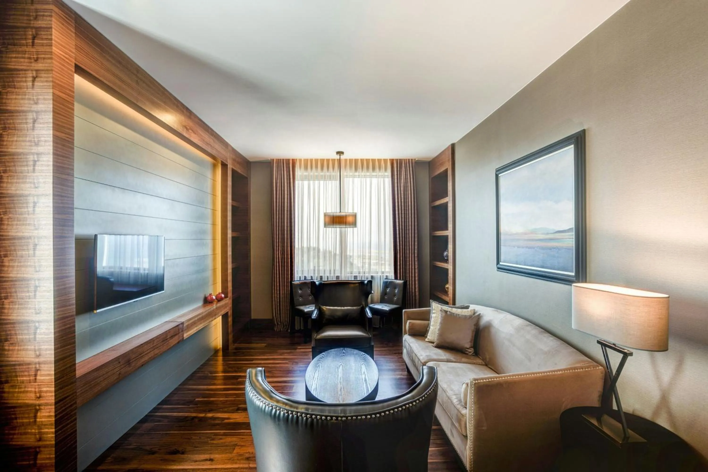 Living room, Bed in Sheraton Grand Samsun Hotel