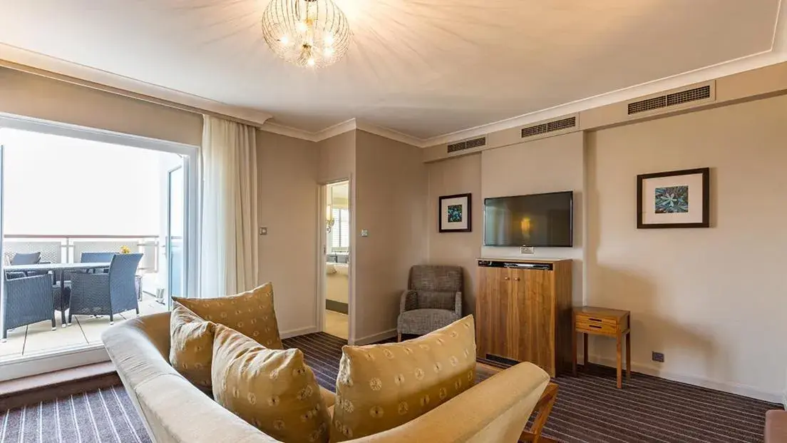 Living room in L’Horizon Beach Hotel & Spa Living room in L’Horizon Beach Hotel & Spa