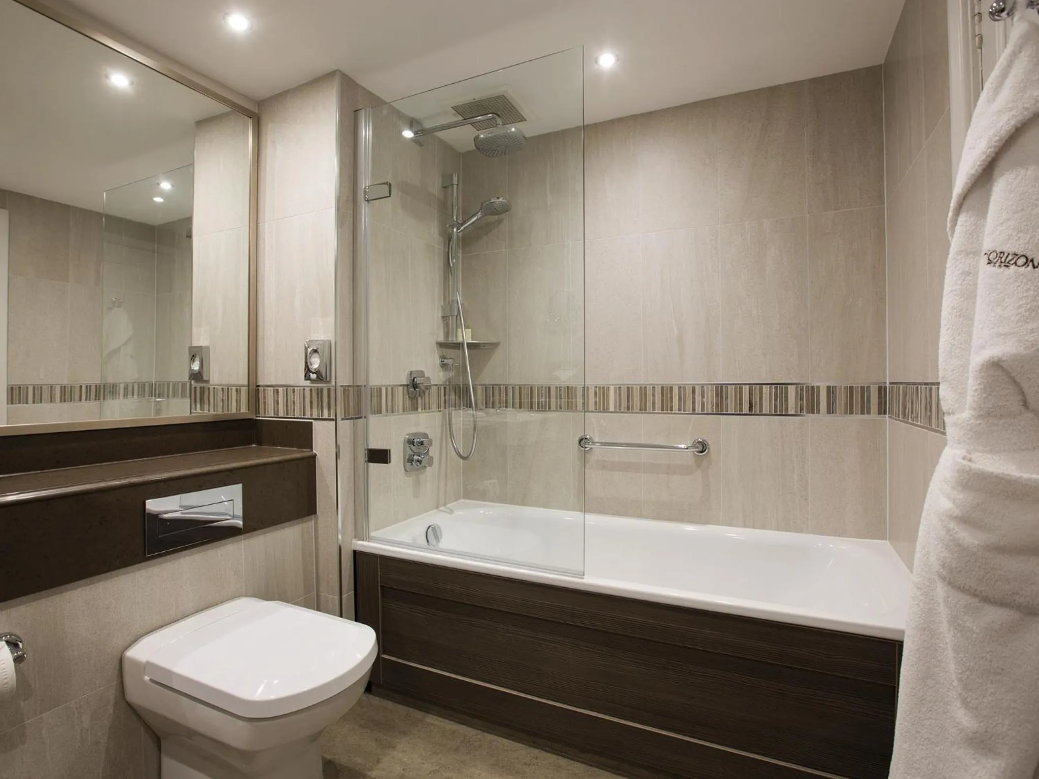 Bathroom in L’Horizon Beach Hotel &amp; Spa