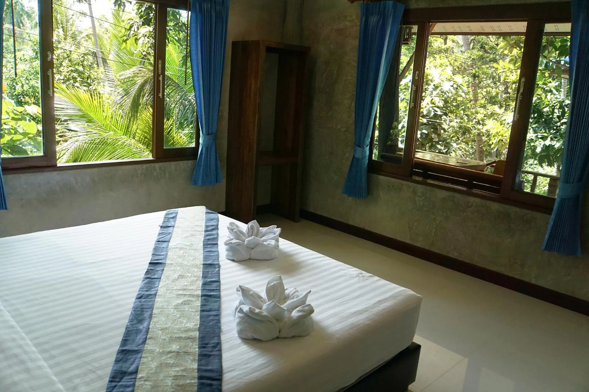 Bed in Wonderland Healing Center