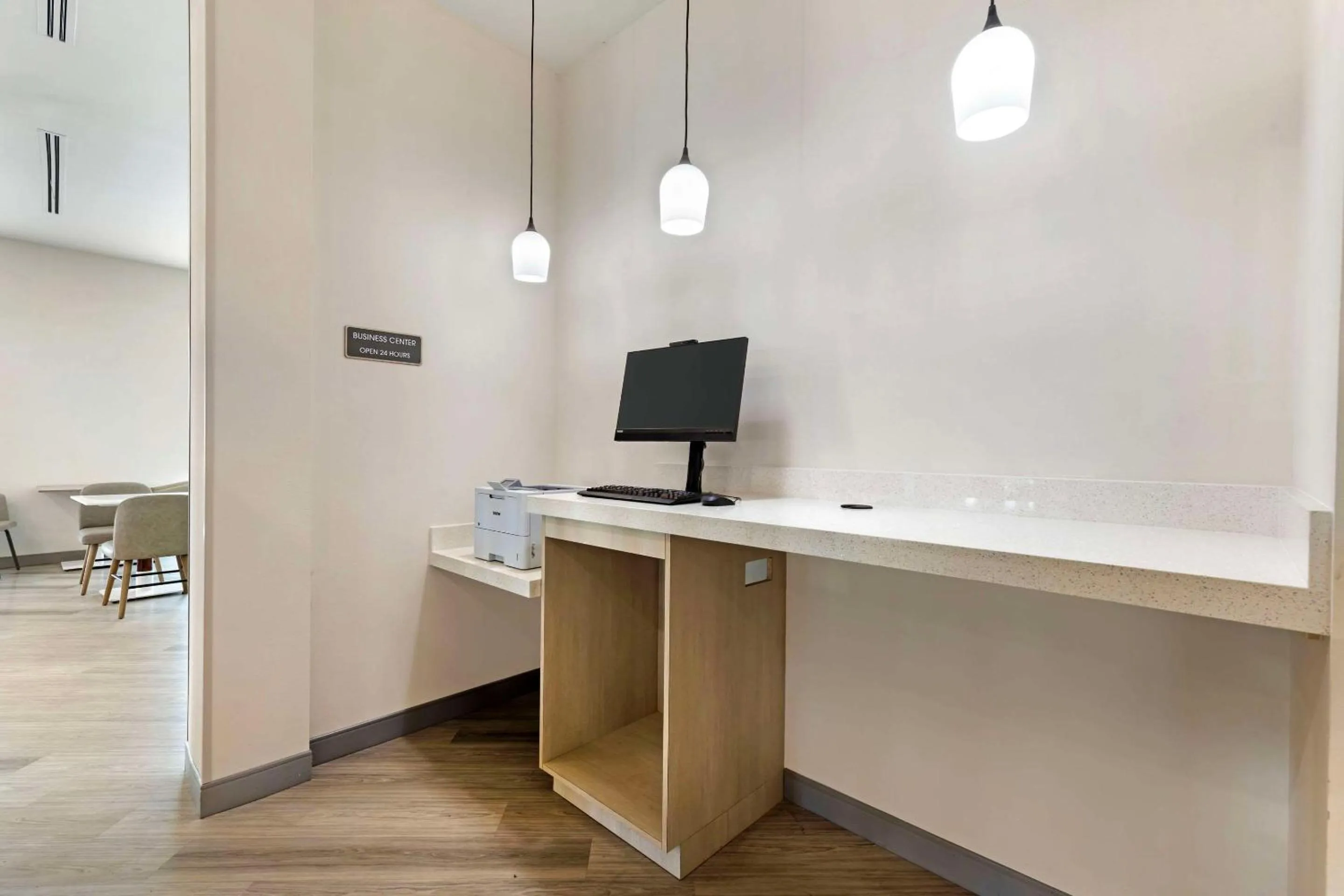 Business facilities in Comfort Suites Titusville near Kennedy Space Center