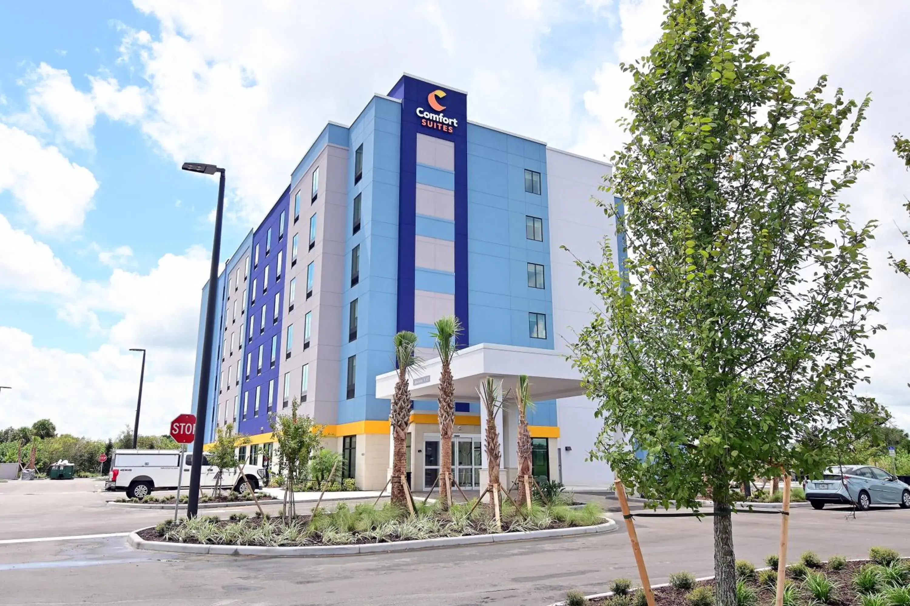 Property building in Comfort Suites Titusville near Kennedy Space Center Property building in Comfort Suites Titusville near Kennedy Space Center