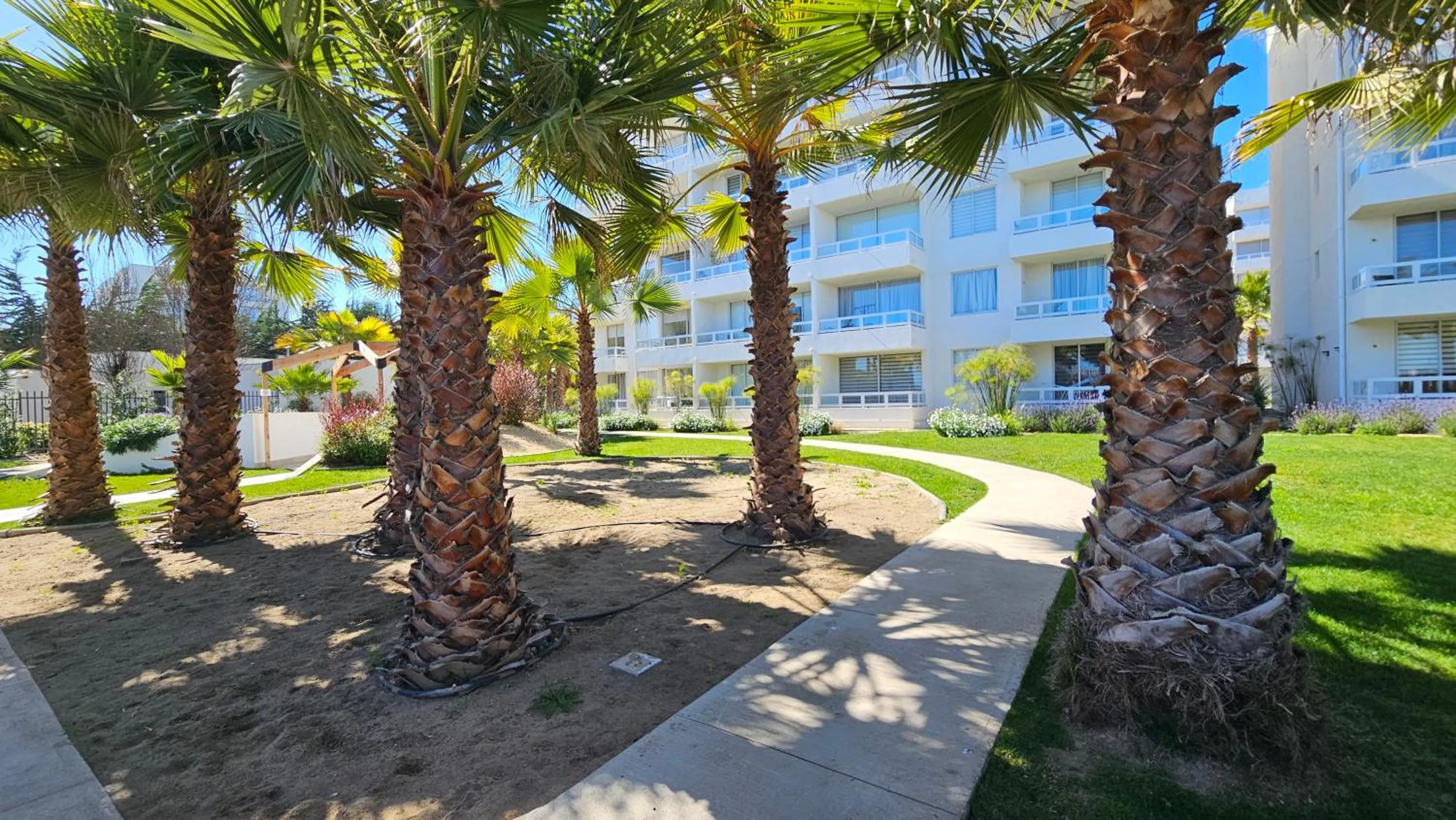 Property building in Oceana Suites Distrito Verde