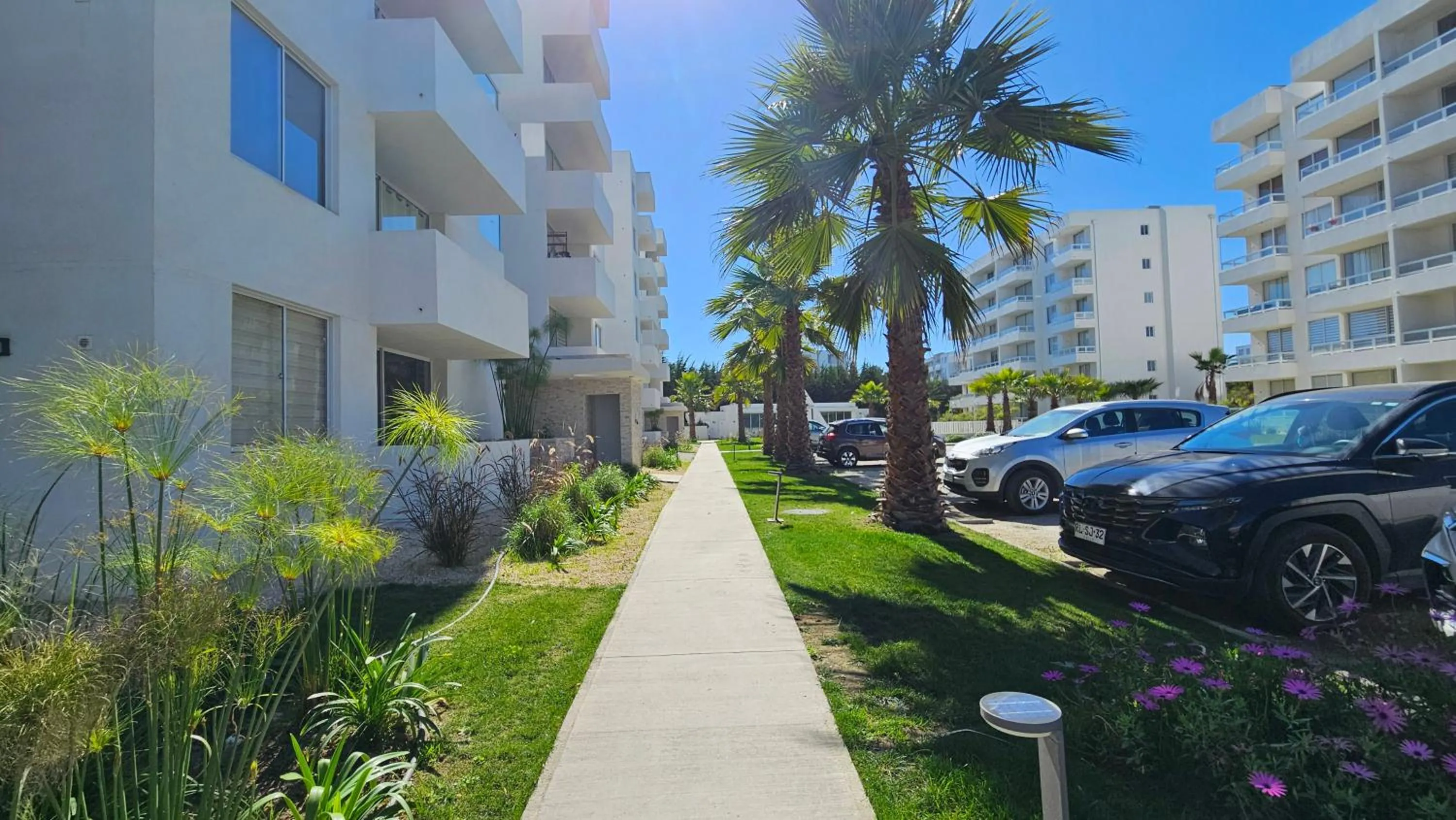 Property building in Oceana Suites Distrito Verde