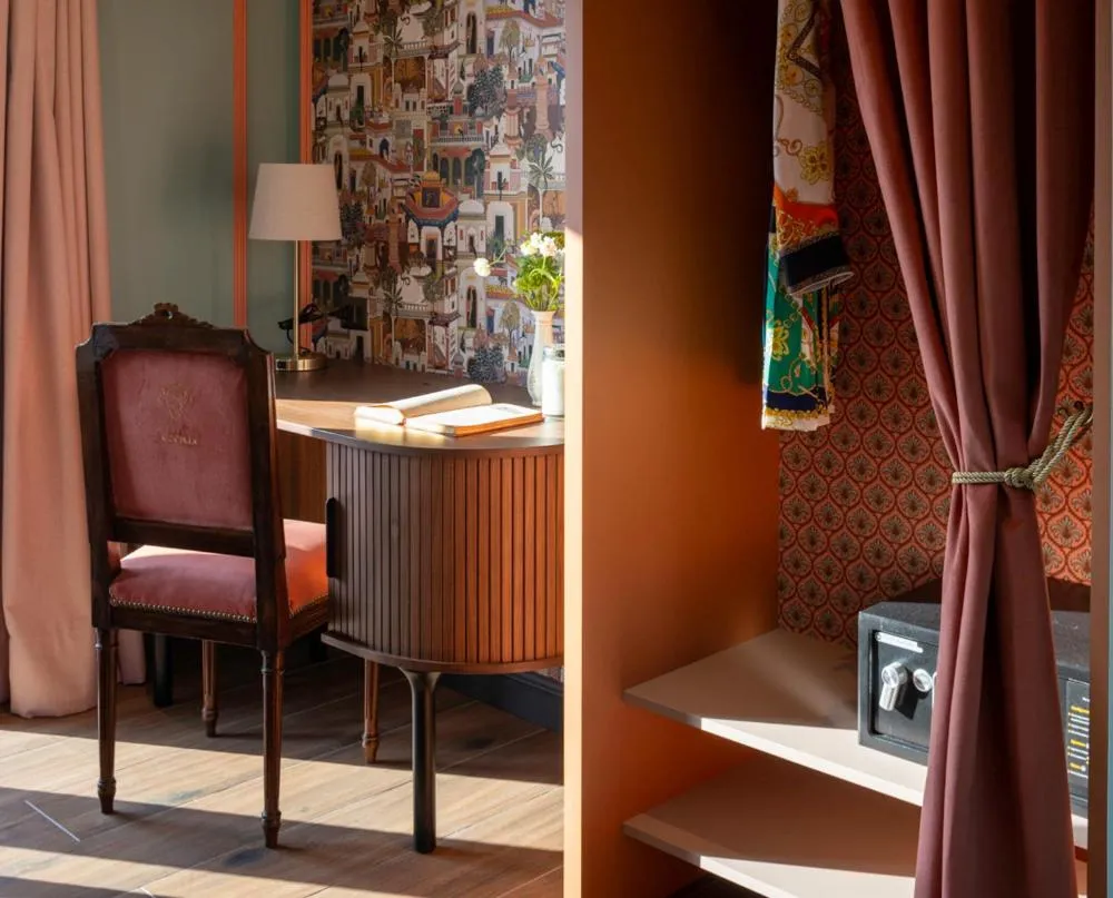 Decorative detail in Casa Cecilia Santiago