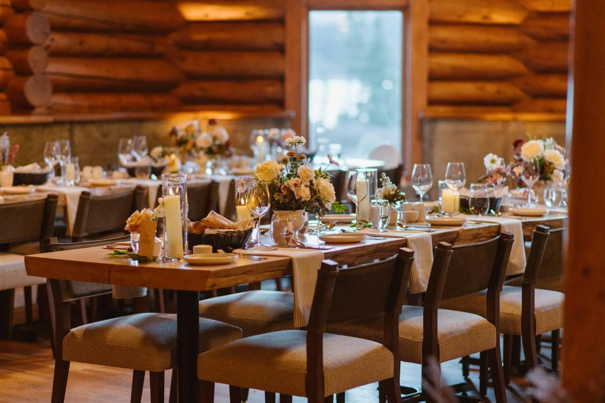 Restaurant/places to eat in The Lodge at Bow Lake
