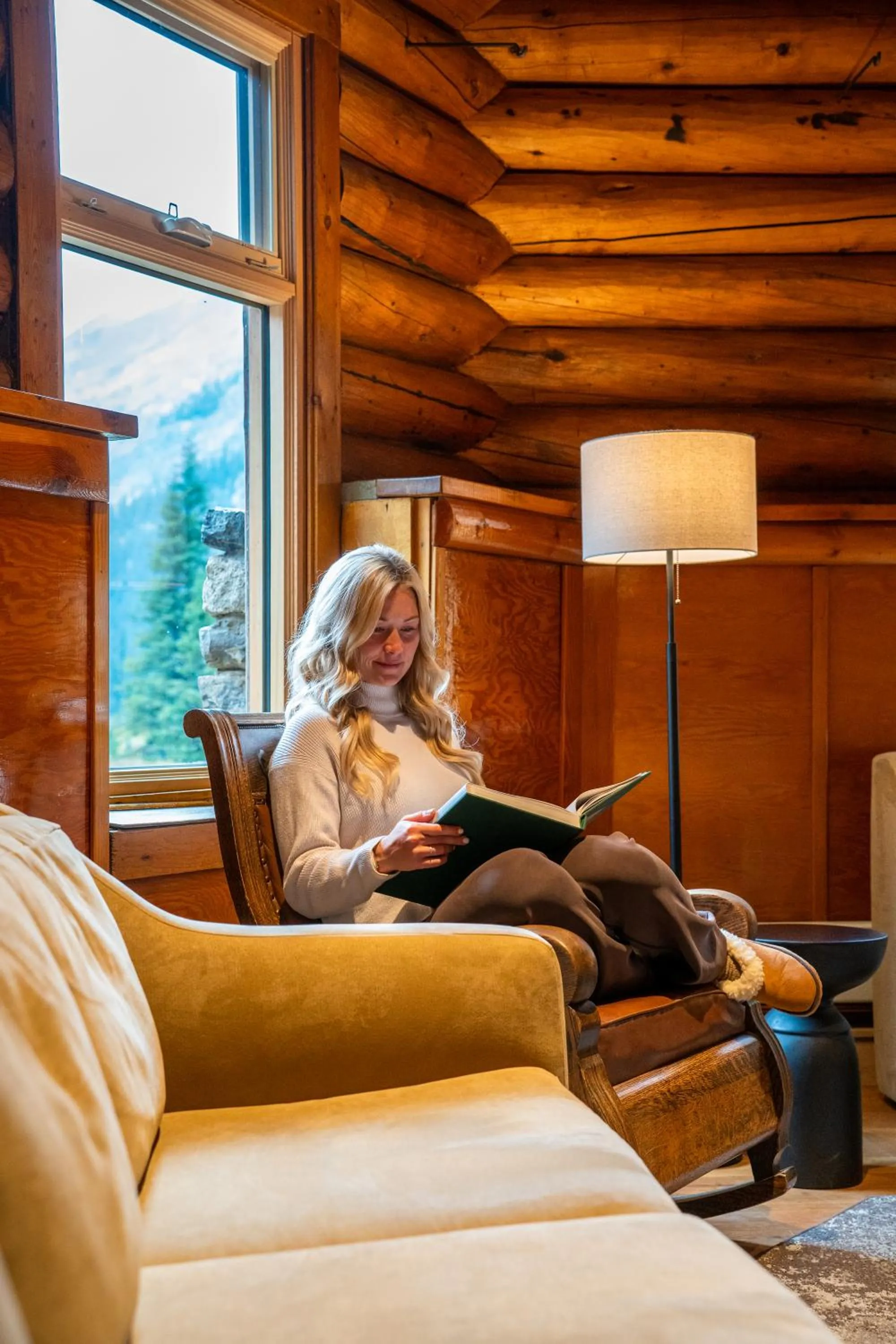 Library in The Lodge at Bow Lake