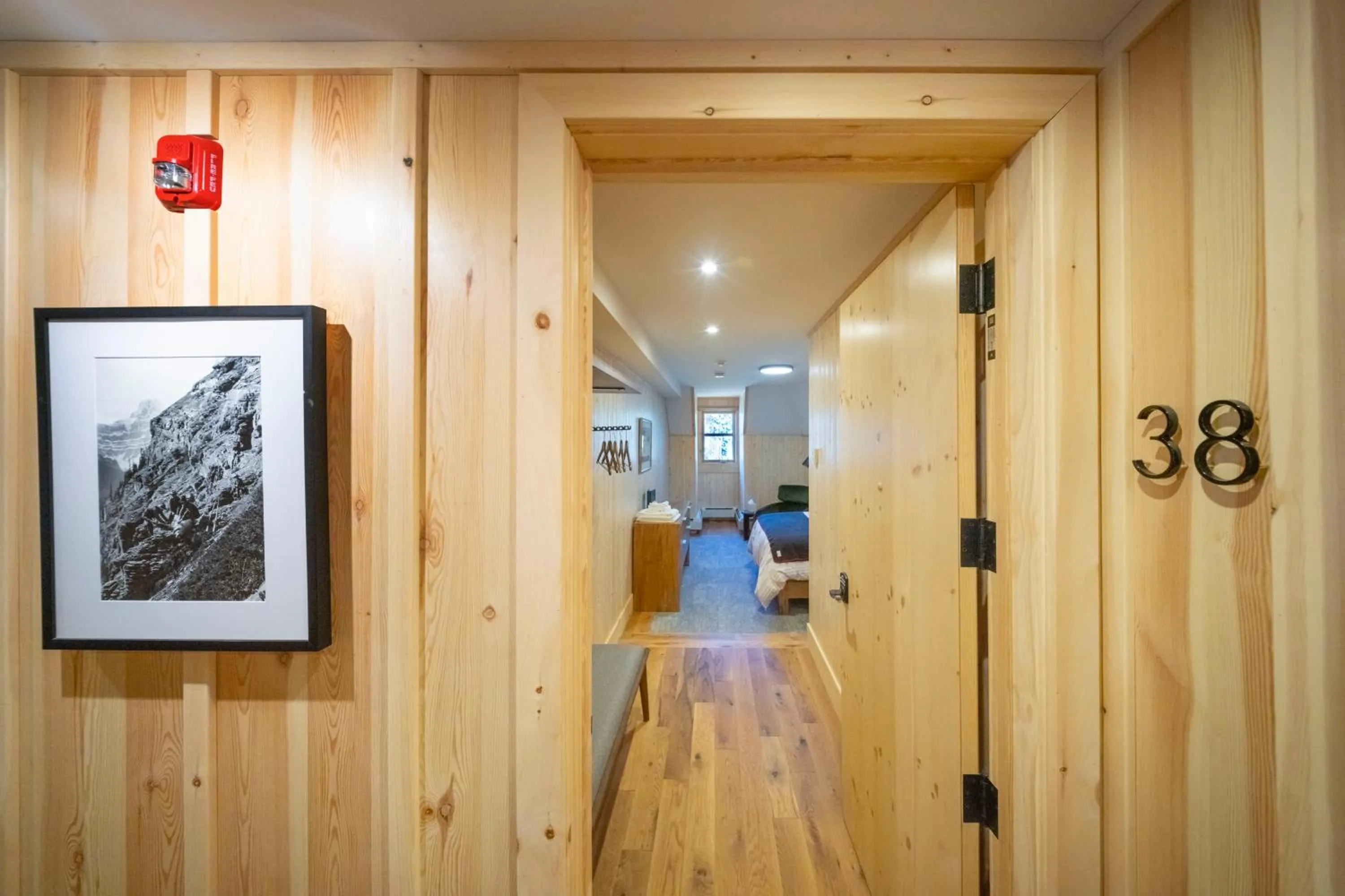 Facade/entrance in The Lodge at Bow Lake
