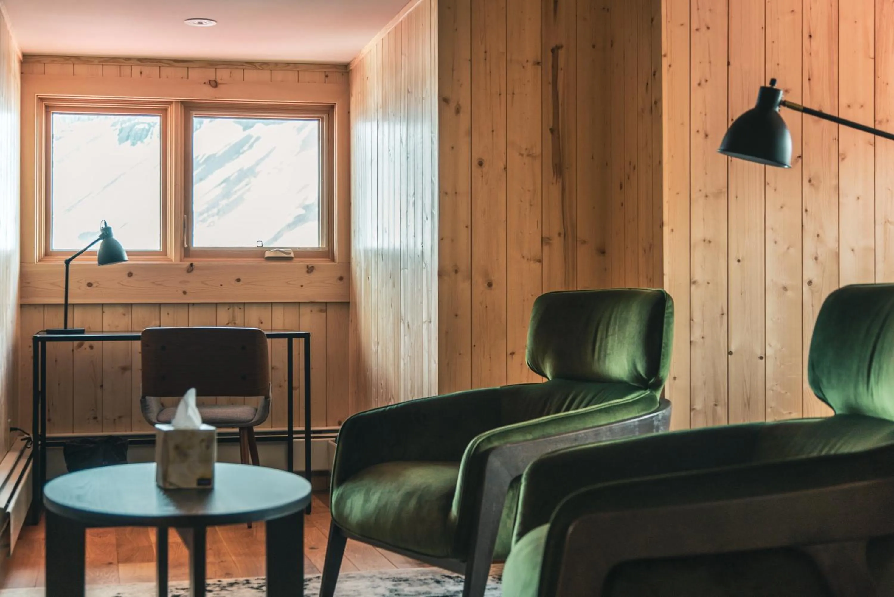 Living room in The Lodge at Bow Lake