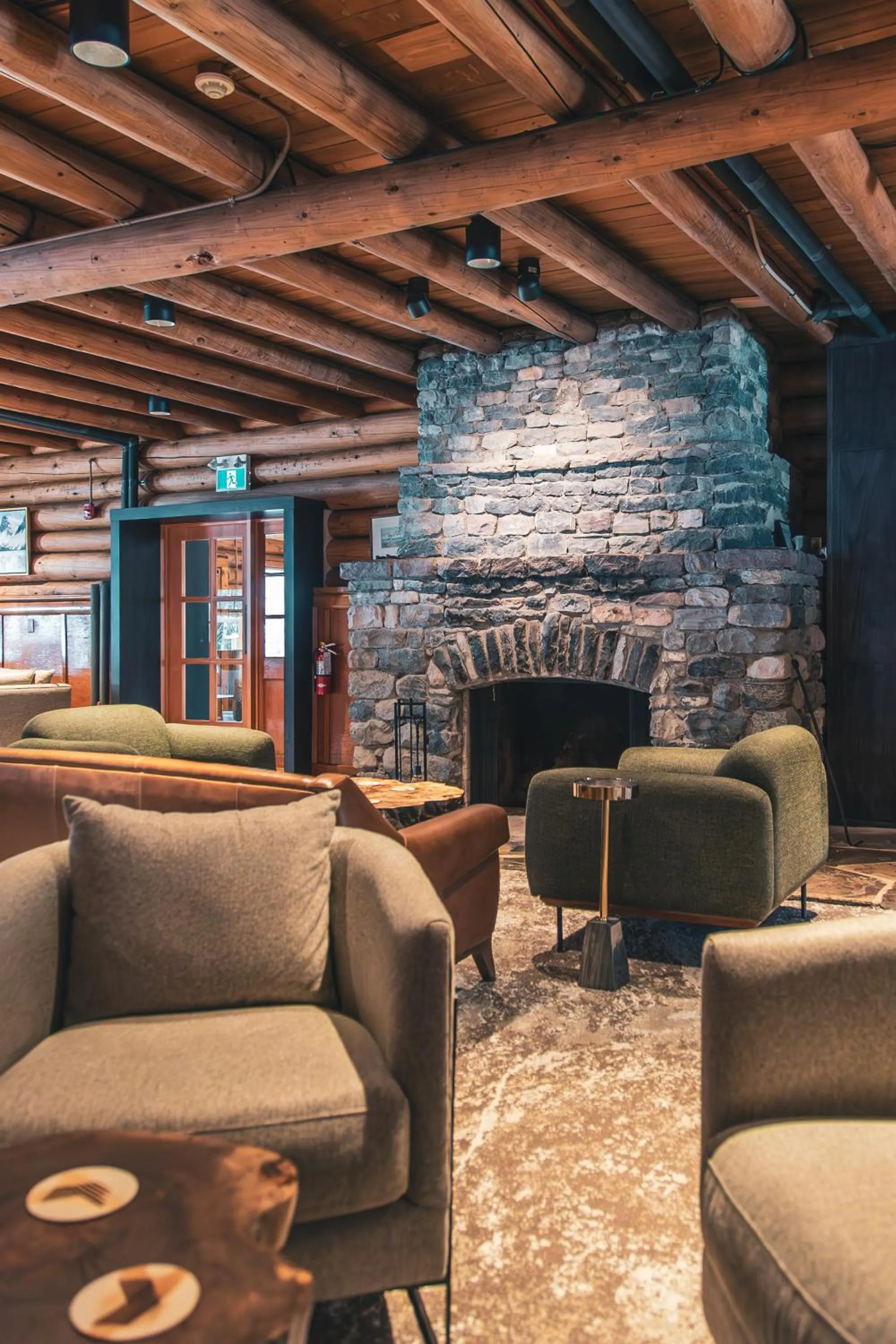 Restaurant/places to eat in The Lodge at Bow Lake