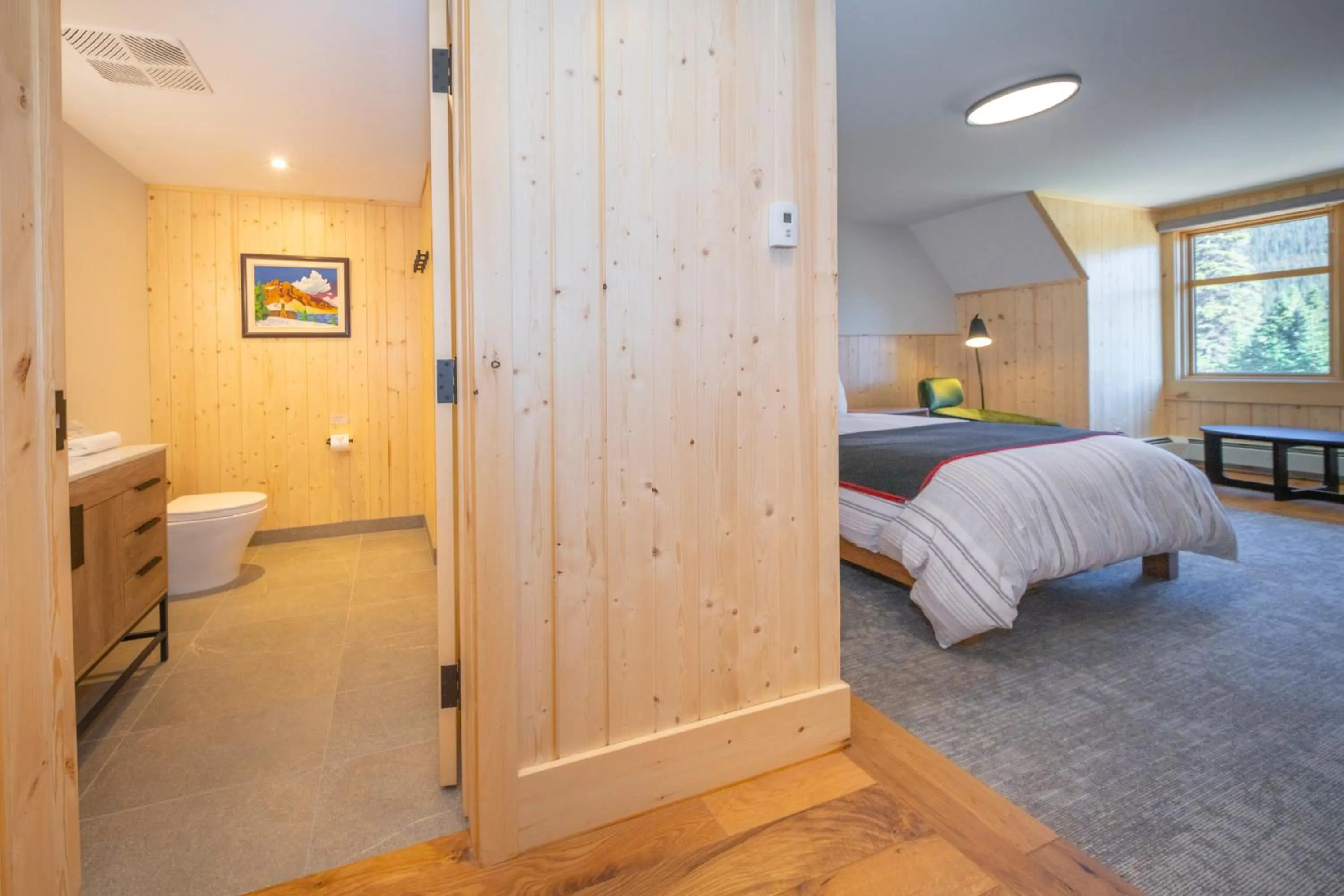 Bedroom, Bed in The Lodge at Bow Lake