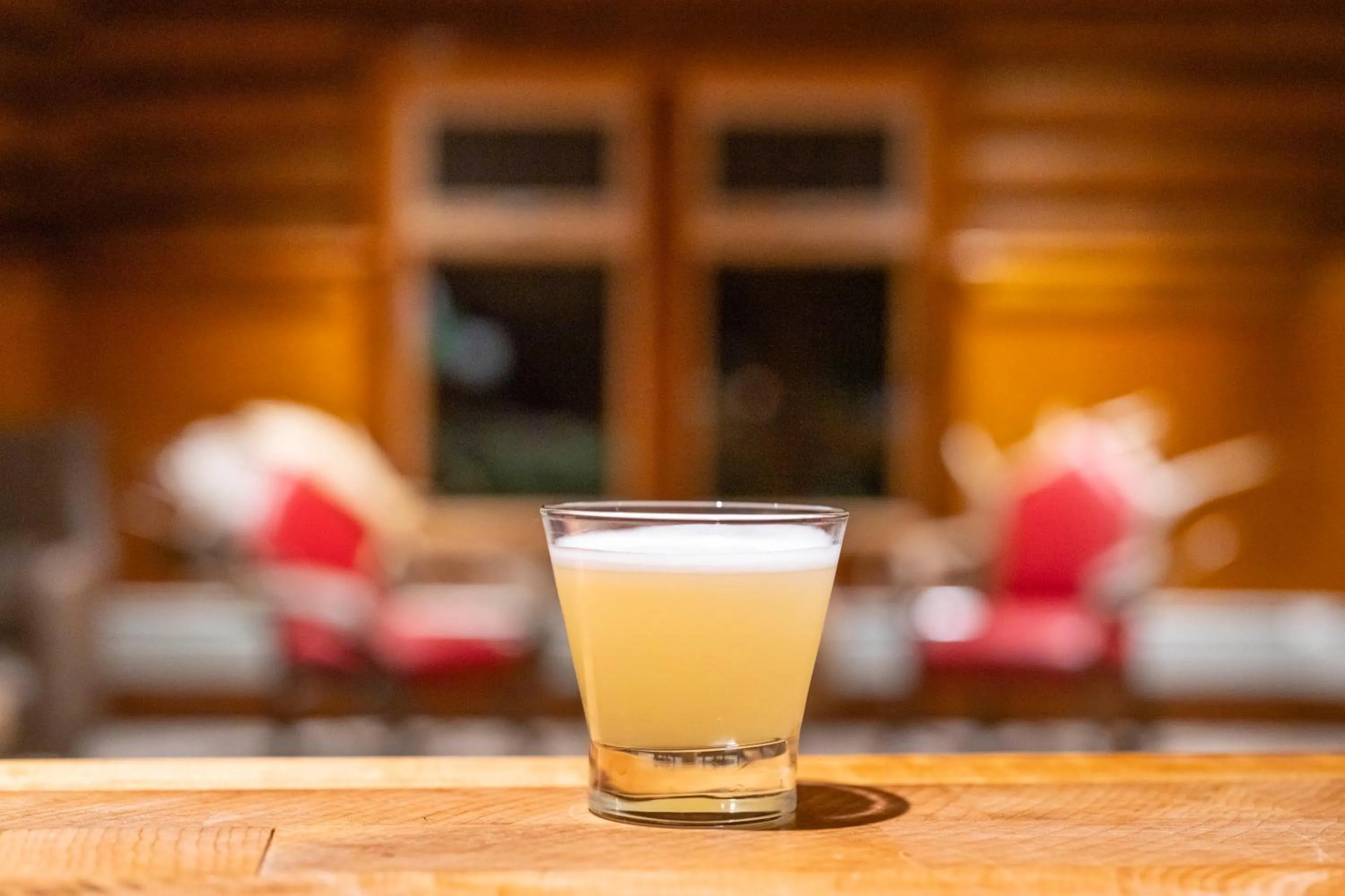 Lounge or bar in The Lodge at Bow Lake