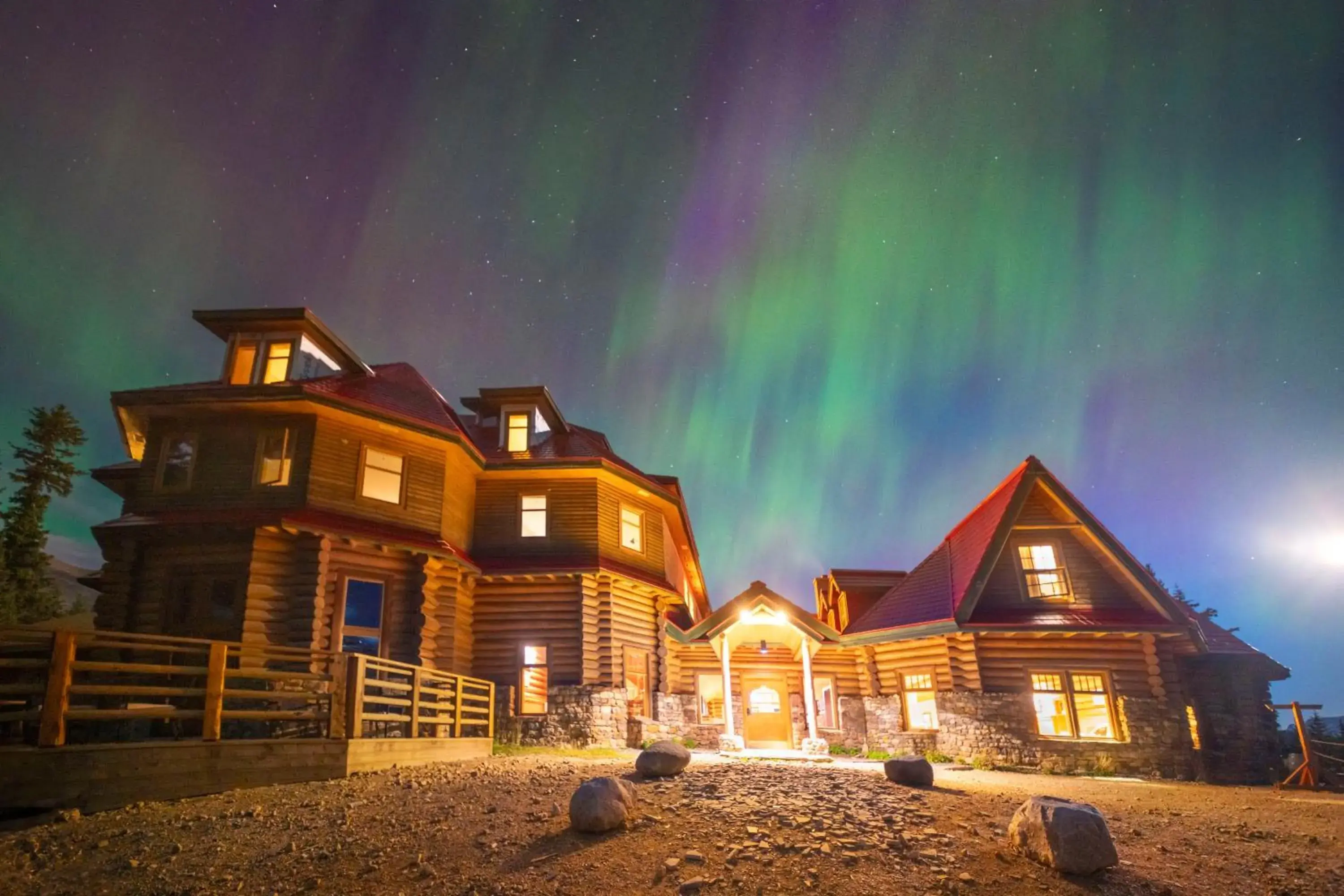 The Lodge at Bow Lake The Lodge at Bow Lake