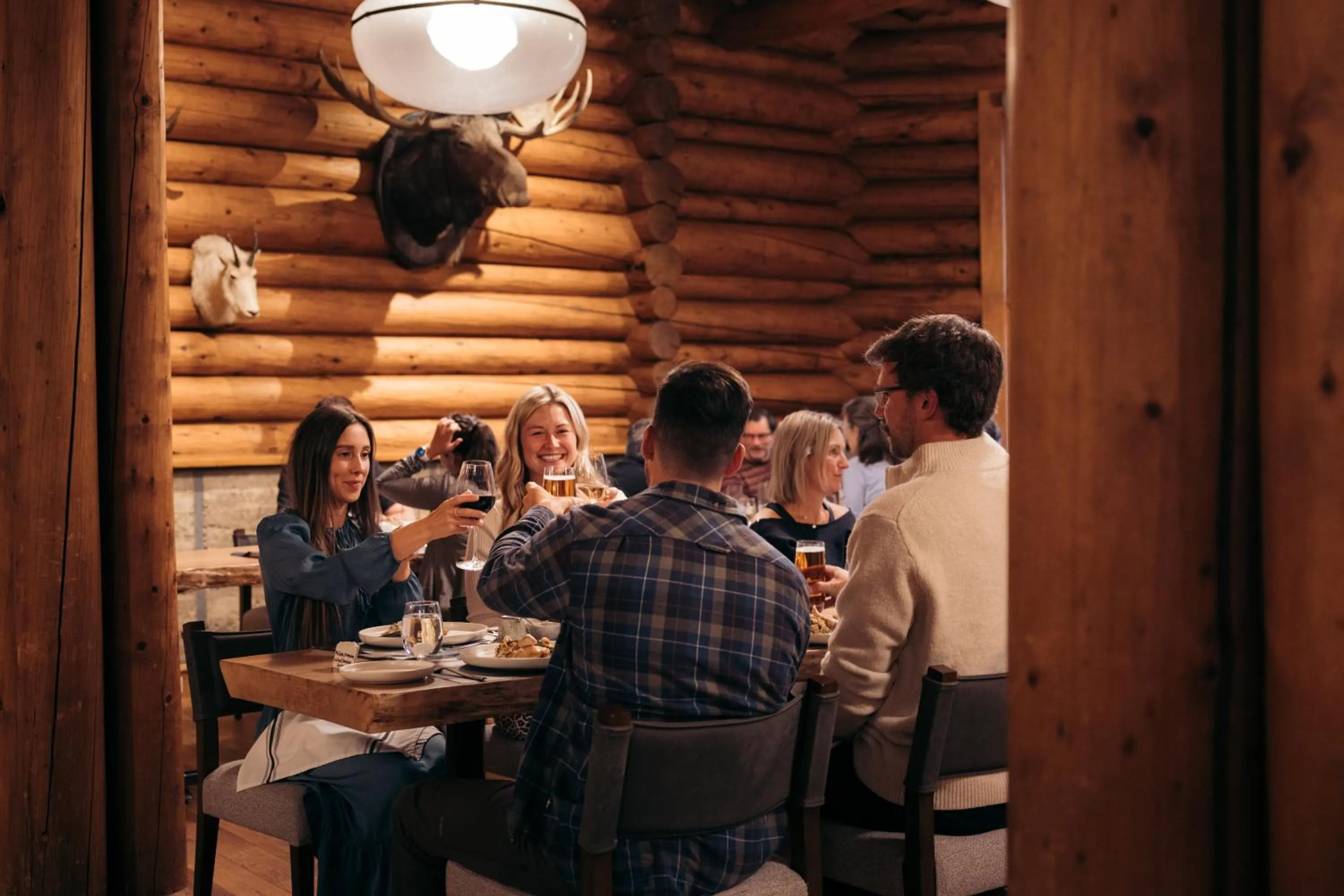 Restaurant/places to eat in The Lodge at Bow Lake