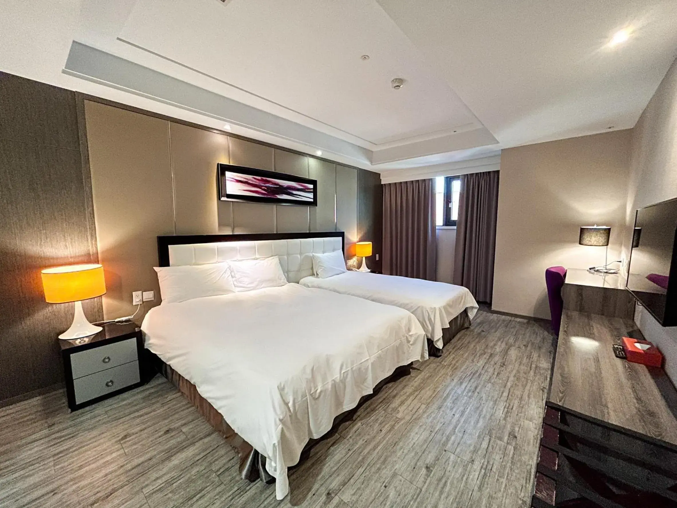 Bed in Royal Fine Hotel Bed in Royal Fine Hotel