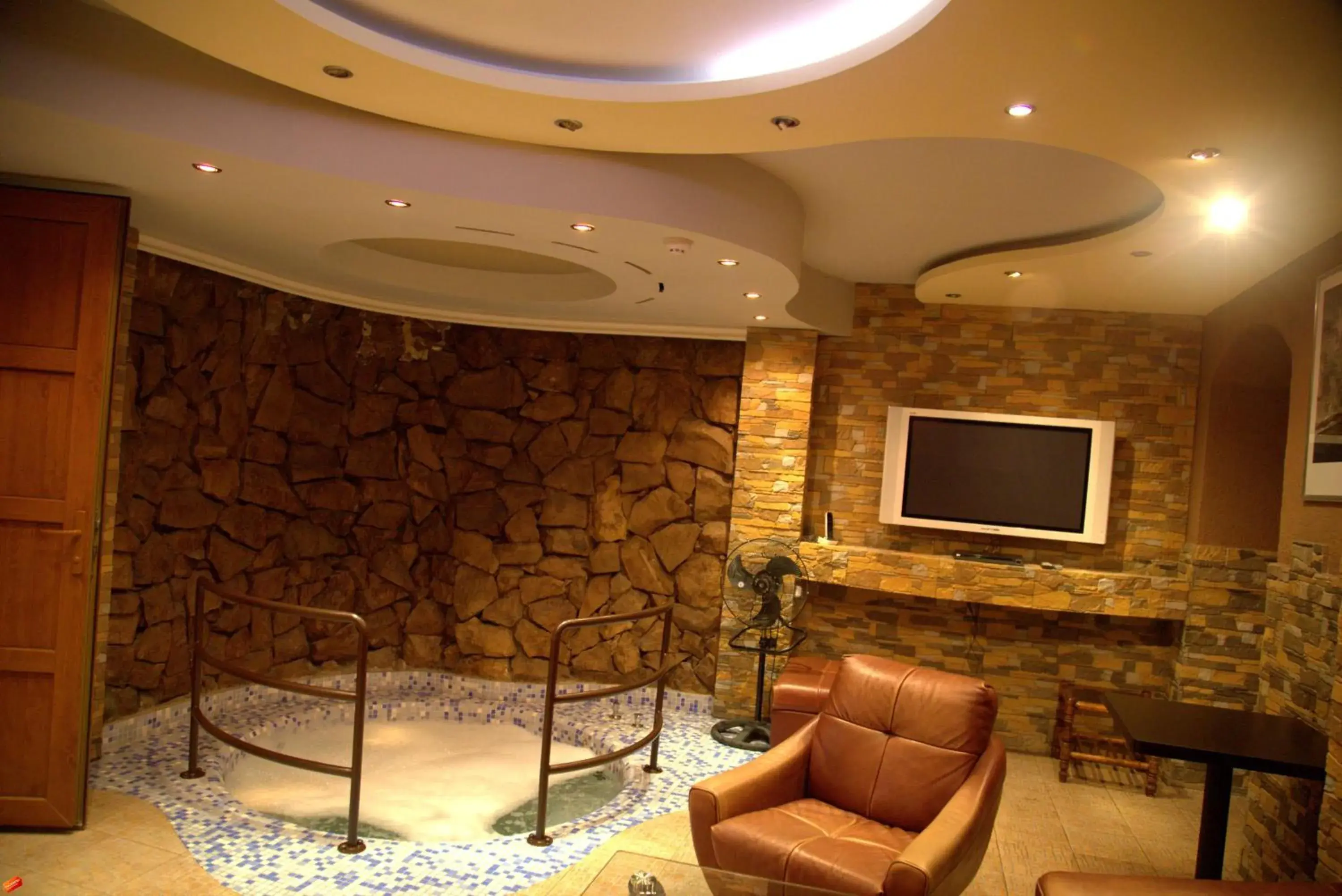 Suite with Spa Bath and Sauna in Palma Palace Hotel Suite with Spa Bath and Sauna in Palma Palace Hotel