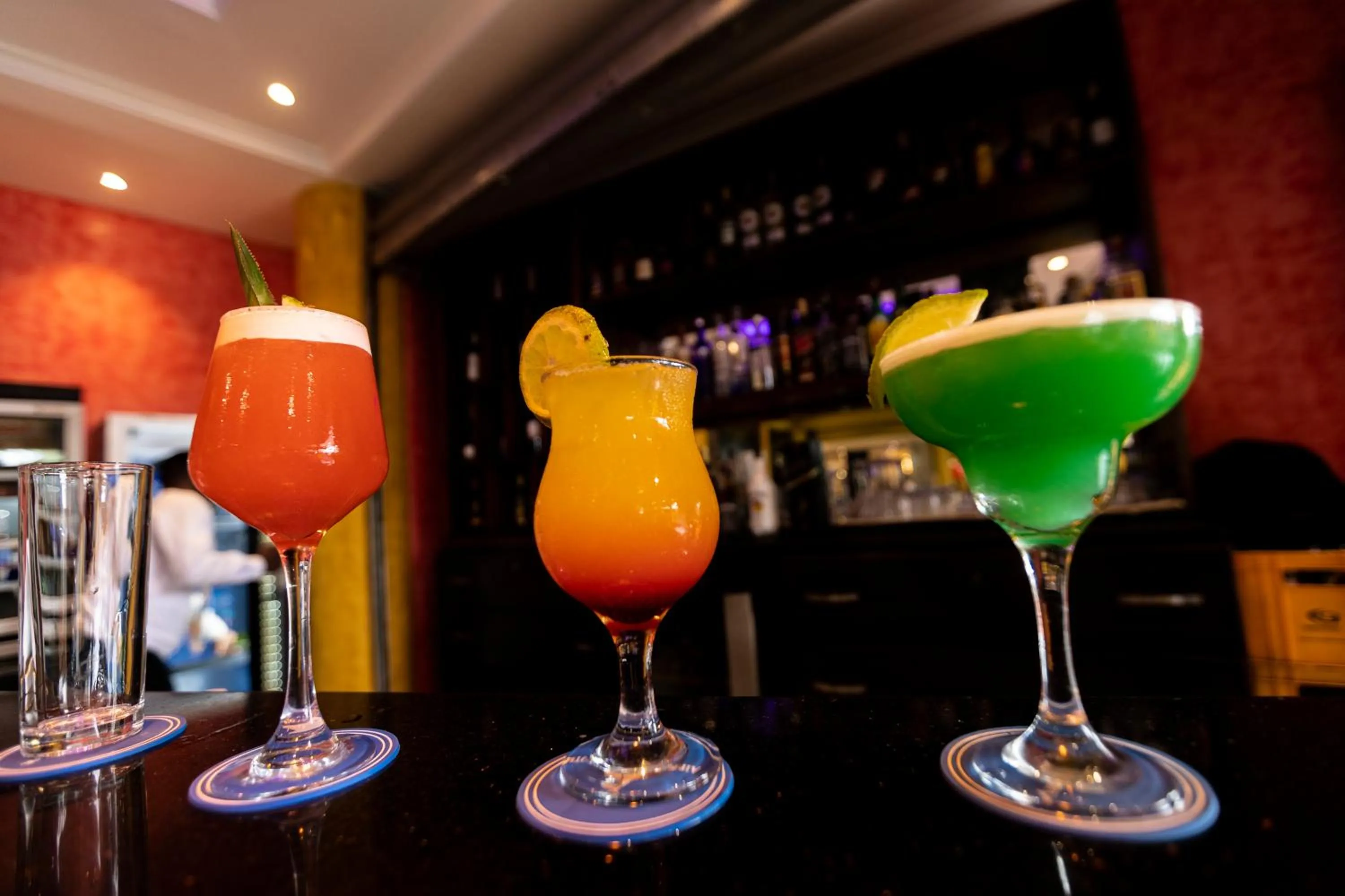 Nightclub / DJ in Airport View Hotel