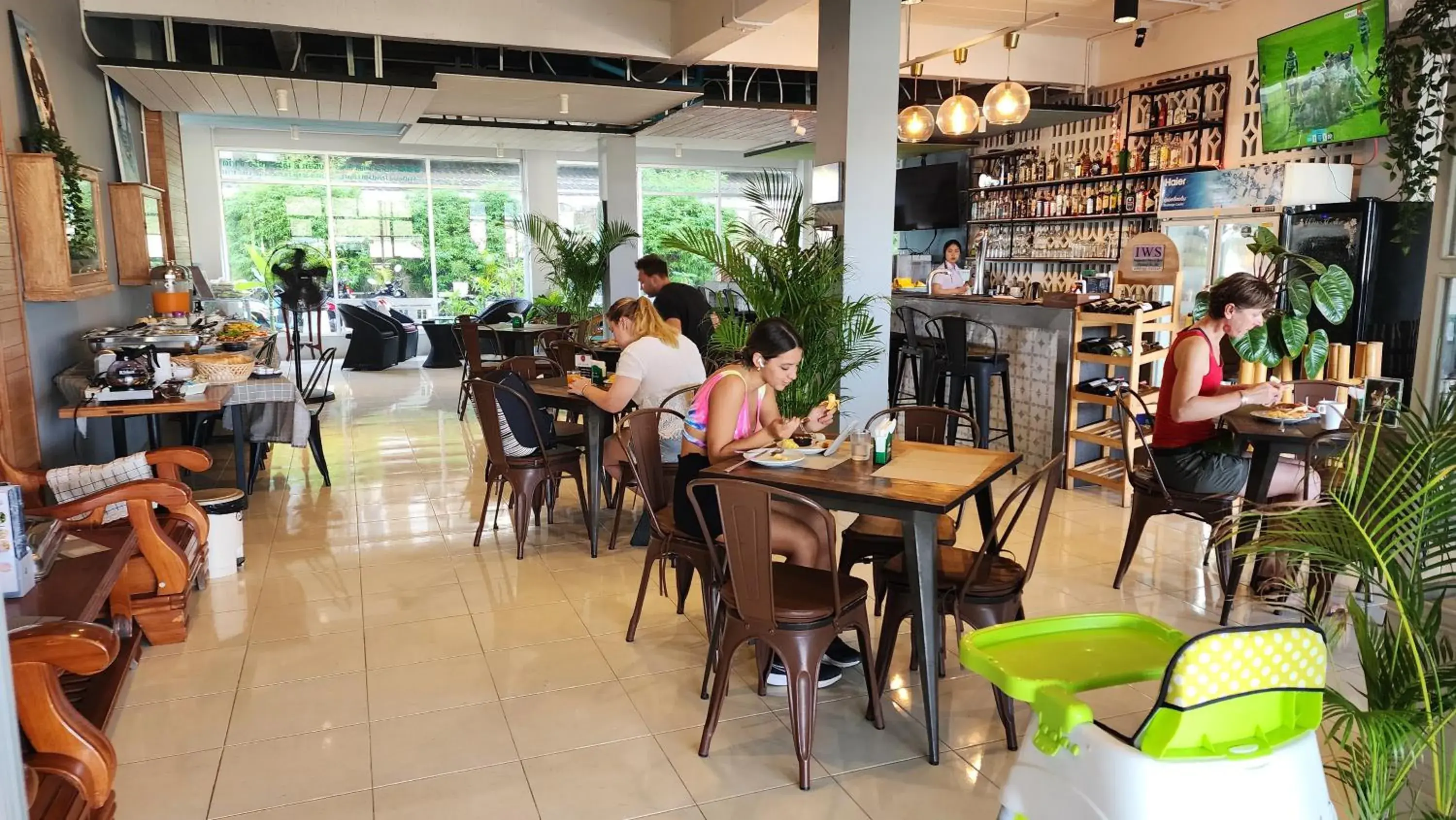 Restaurant/places to eat in iRest Ao Nang Restaurant/places to eat in iRest Ao Nang