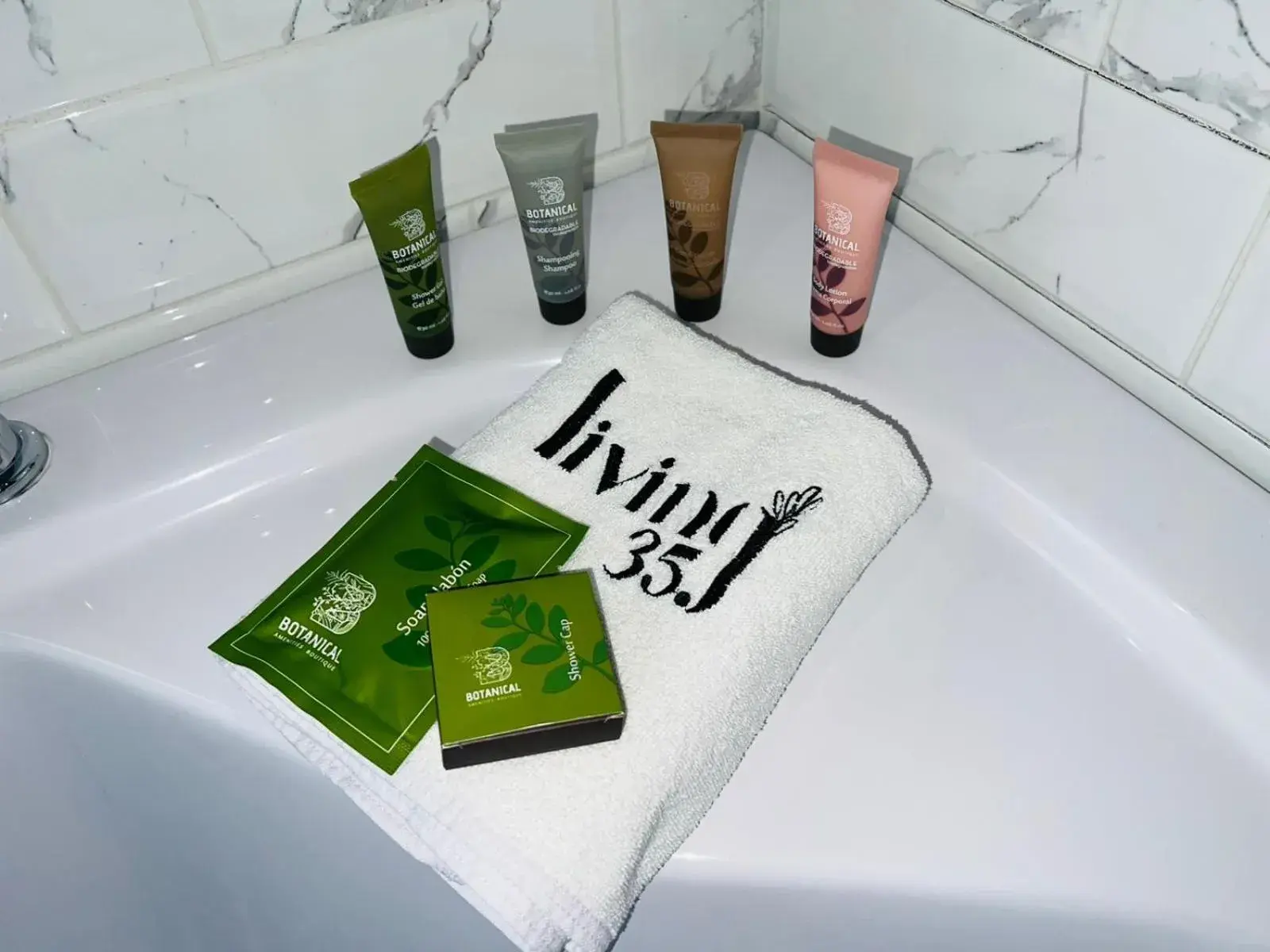 Bathroom in Hotel Living 35 Suites Bathroom in Hotel Living 35 Suites