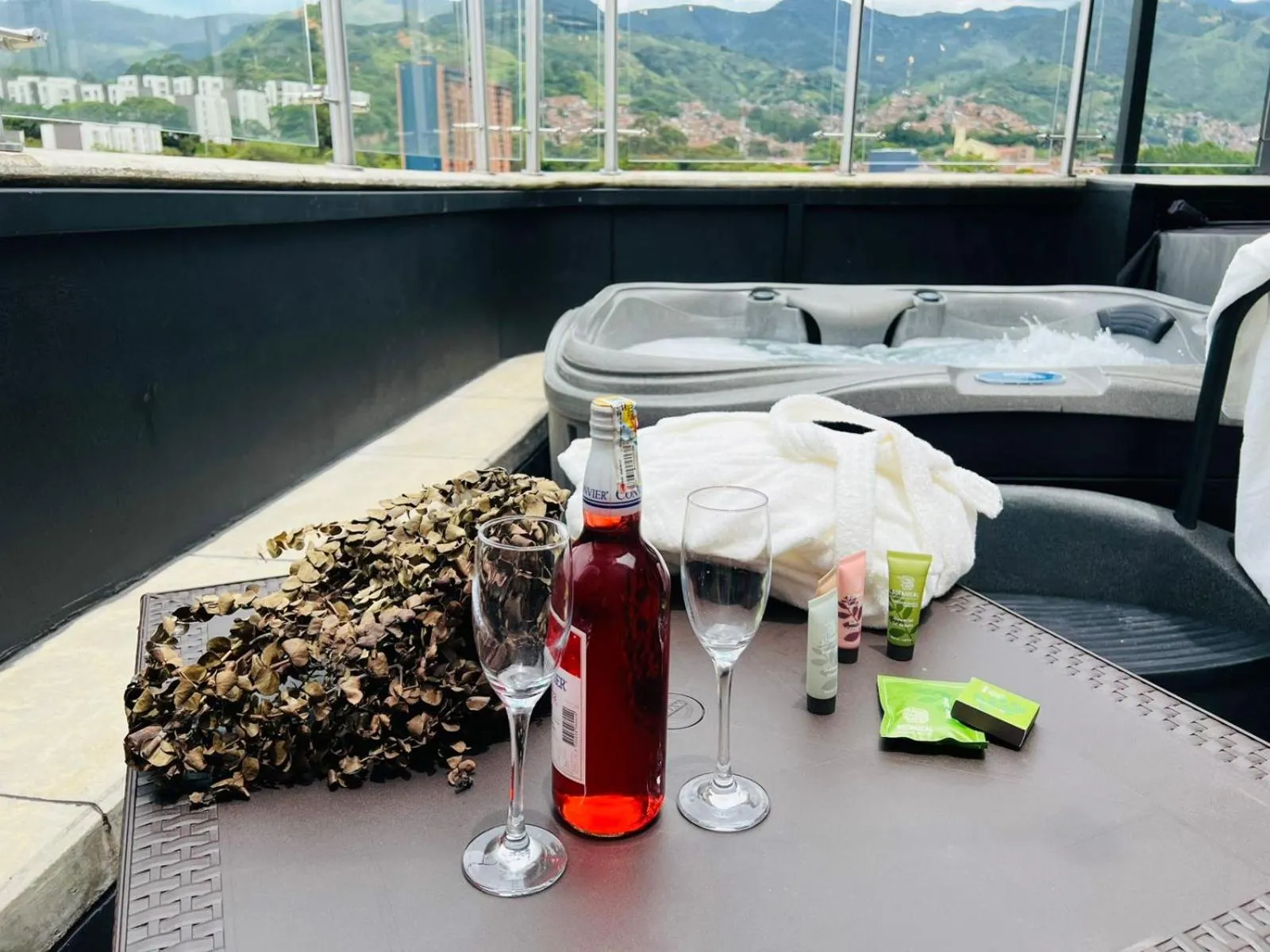 Balcony/Terrace in Hotel Living 35 Suites