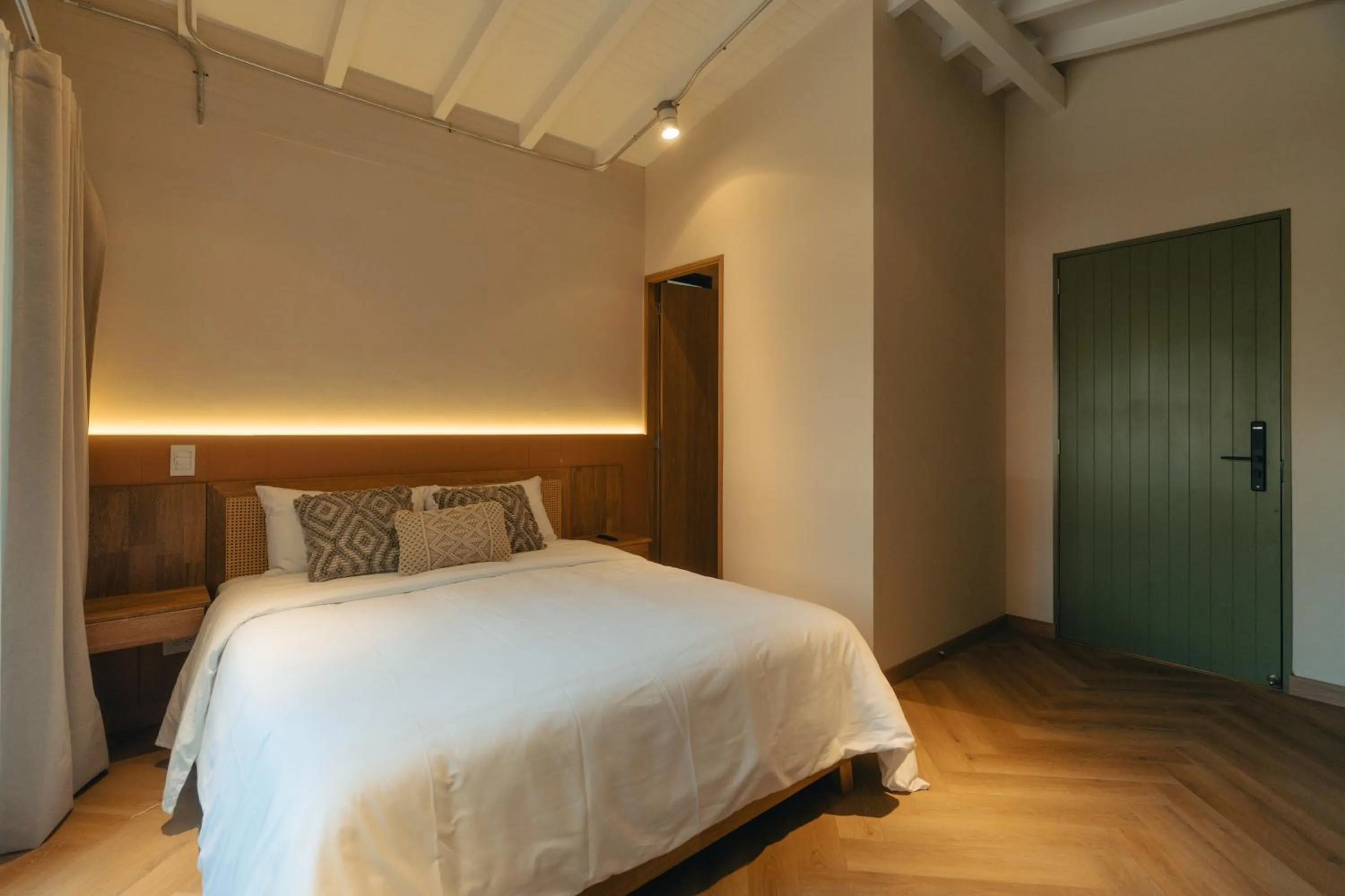 Bedroom, Bed in Hotel Boutique Roomzz Laureles