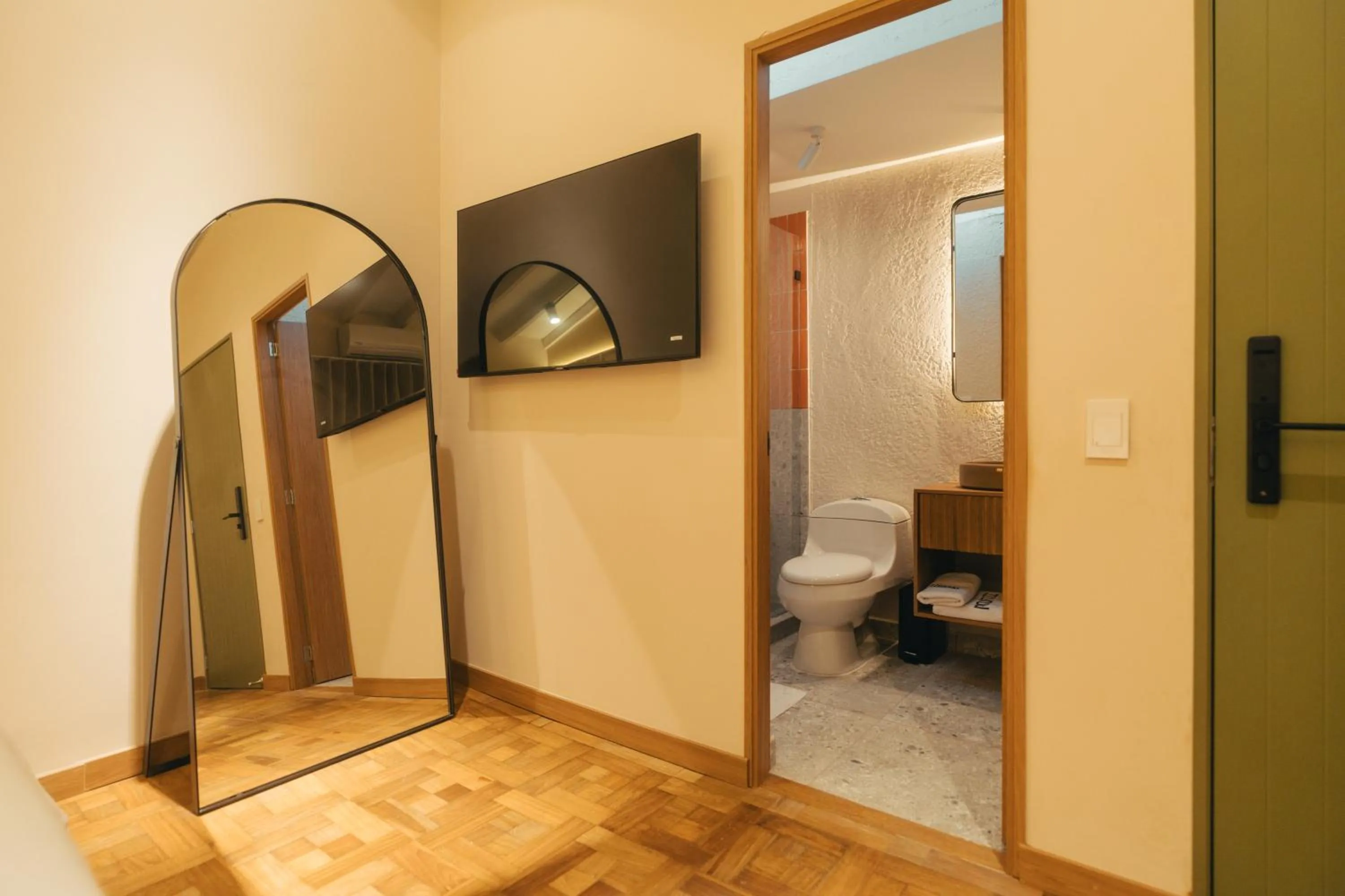 Shower in Hotel Boutique Roomzz Laureles