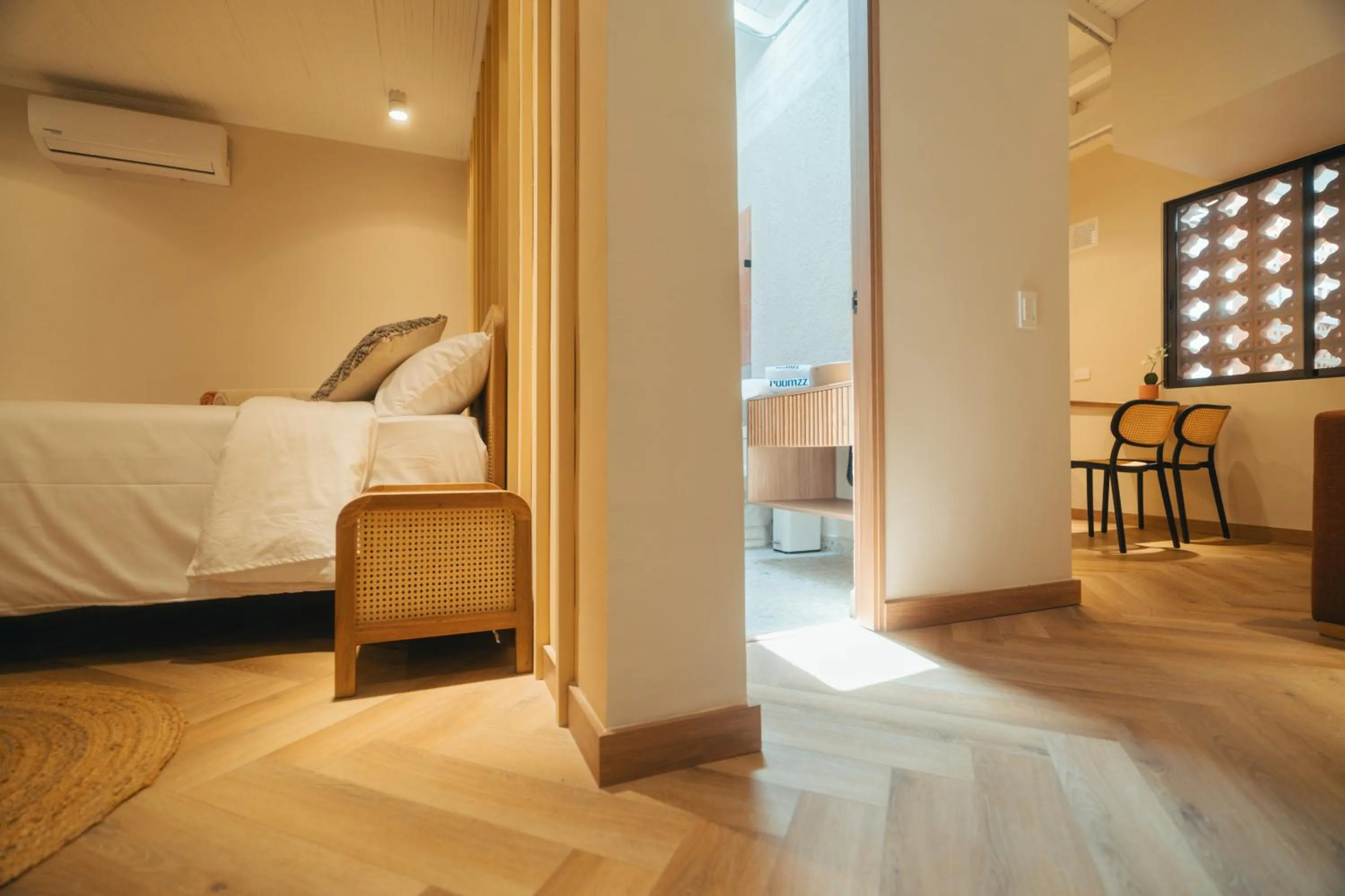 Photo of the whole room, Bed in Hotel Boutique Roomzz Laureles