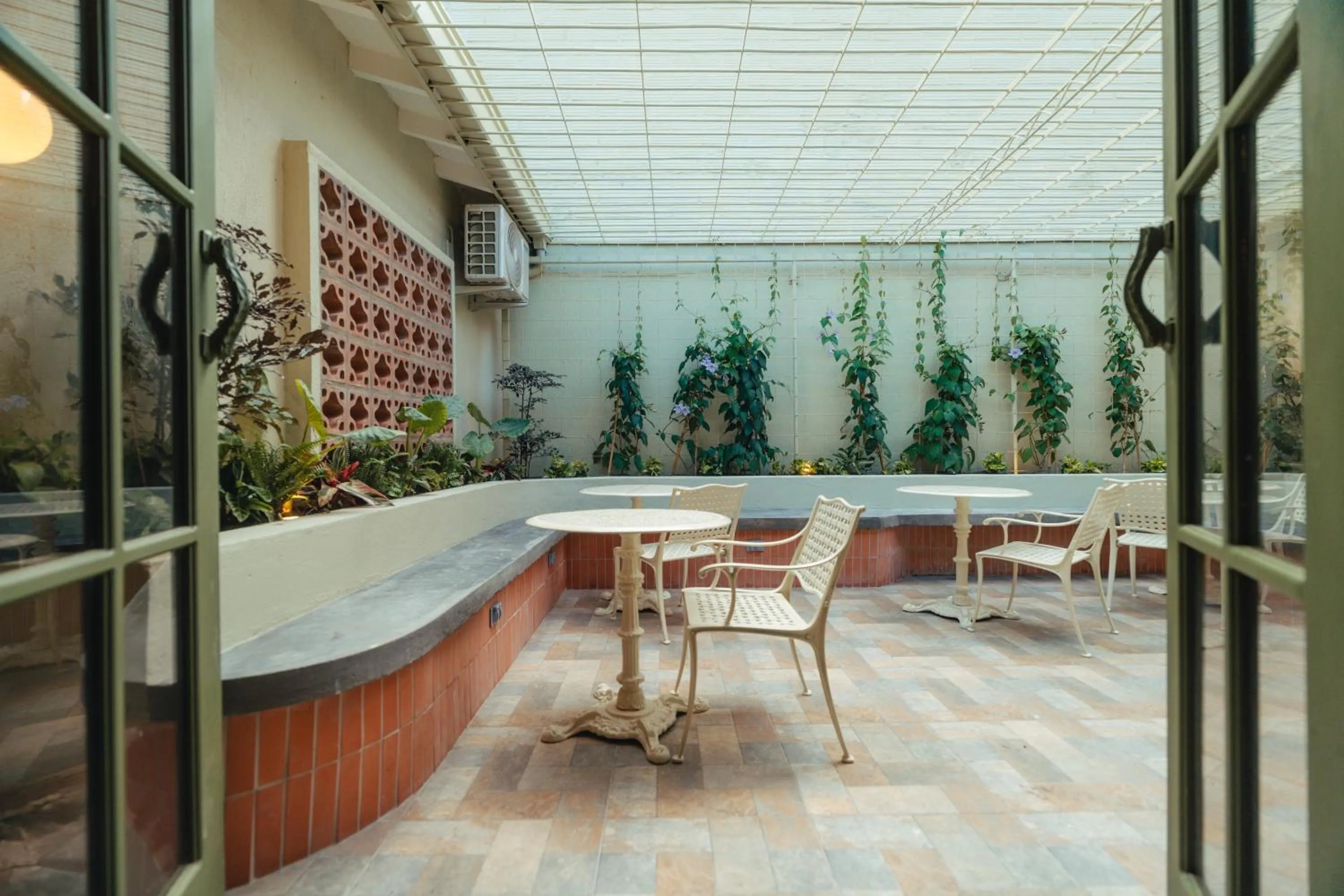 Patio in Hotel Boutique Roomzz Laureles