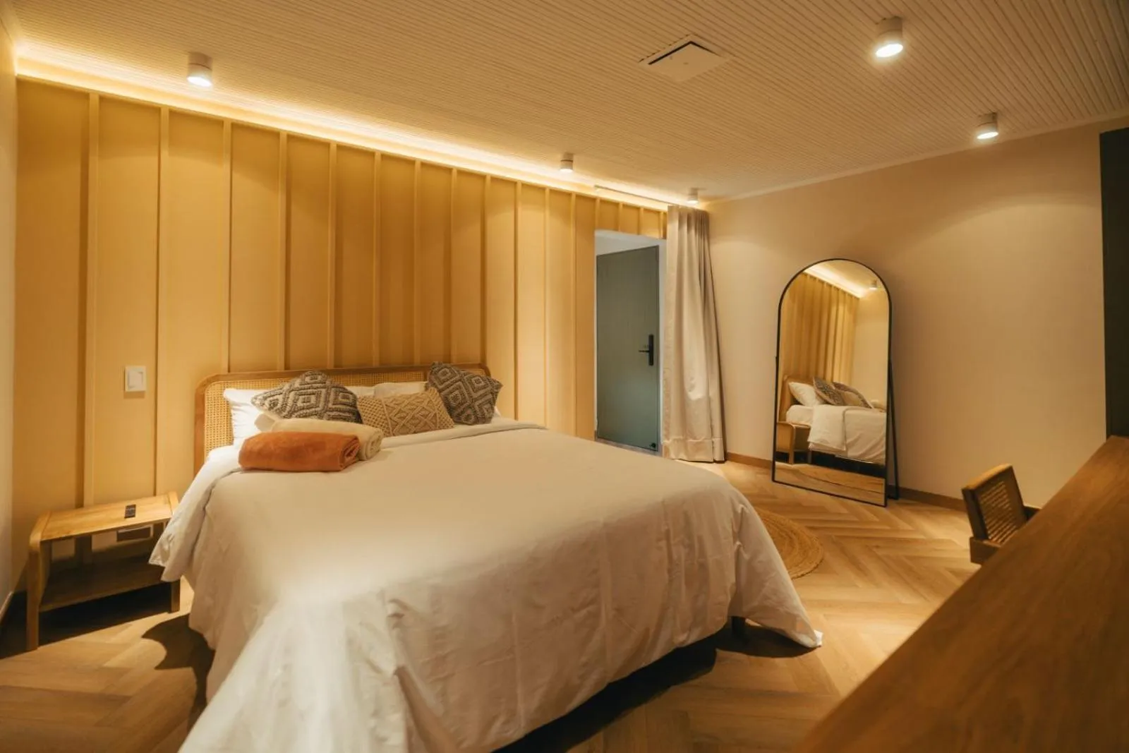 Photo of the whole room, Bed in Hotel Boutique Roomzz Laureles