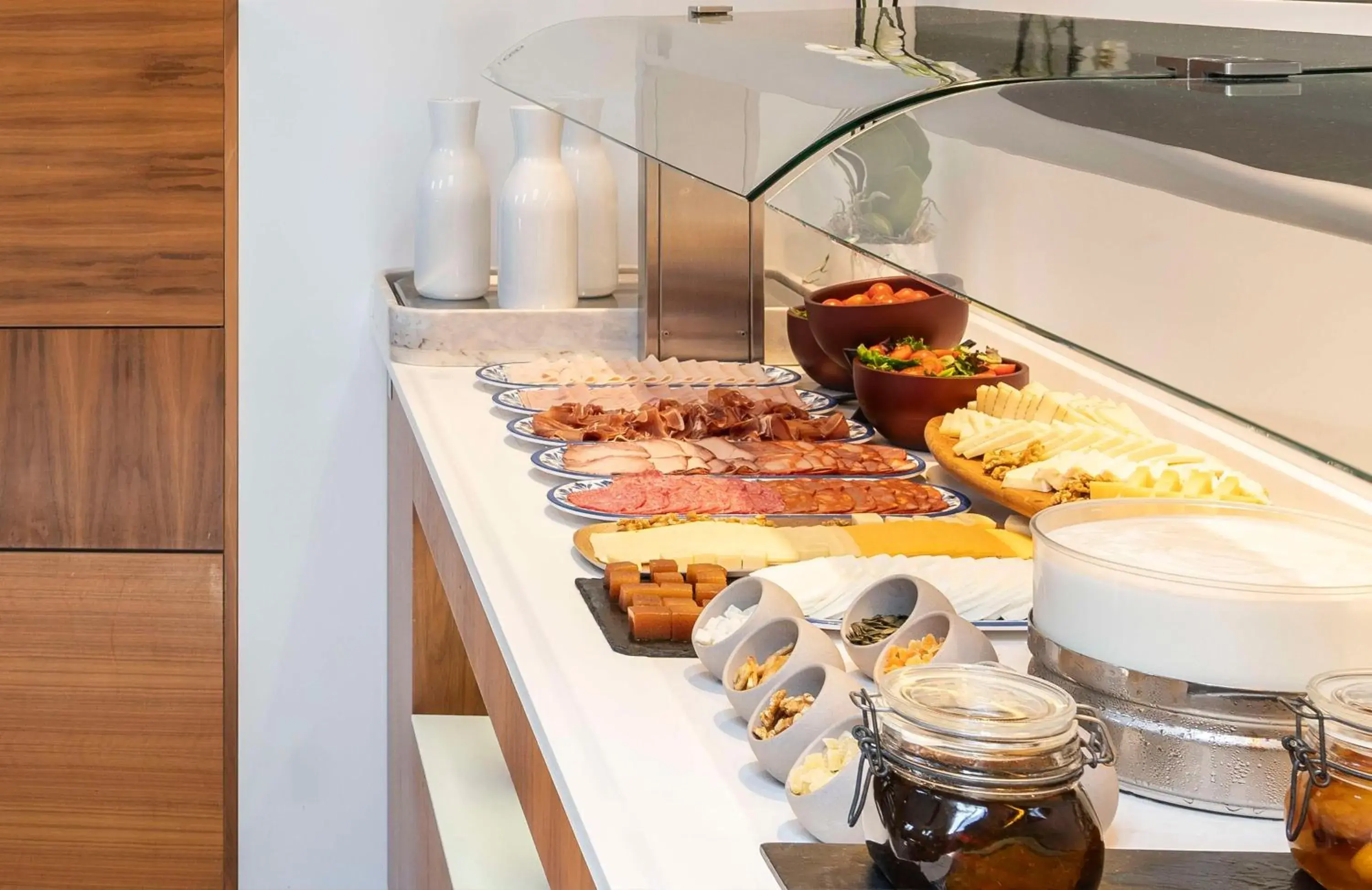 Breakfast in NH Collection Porto Batalha Breakfast in NH Collection Porto Batalha