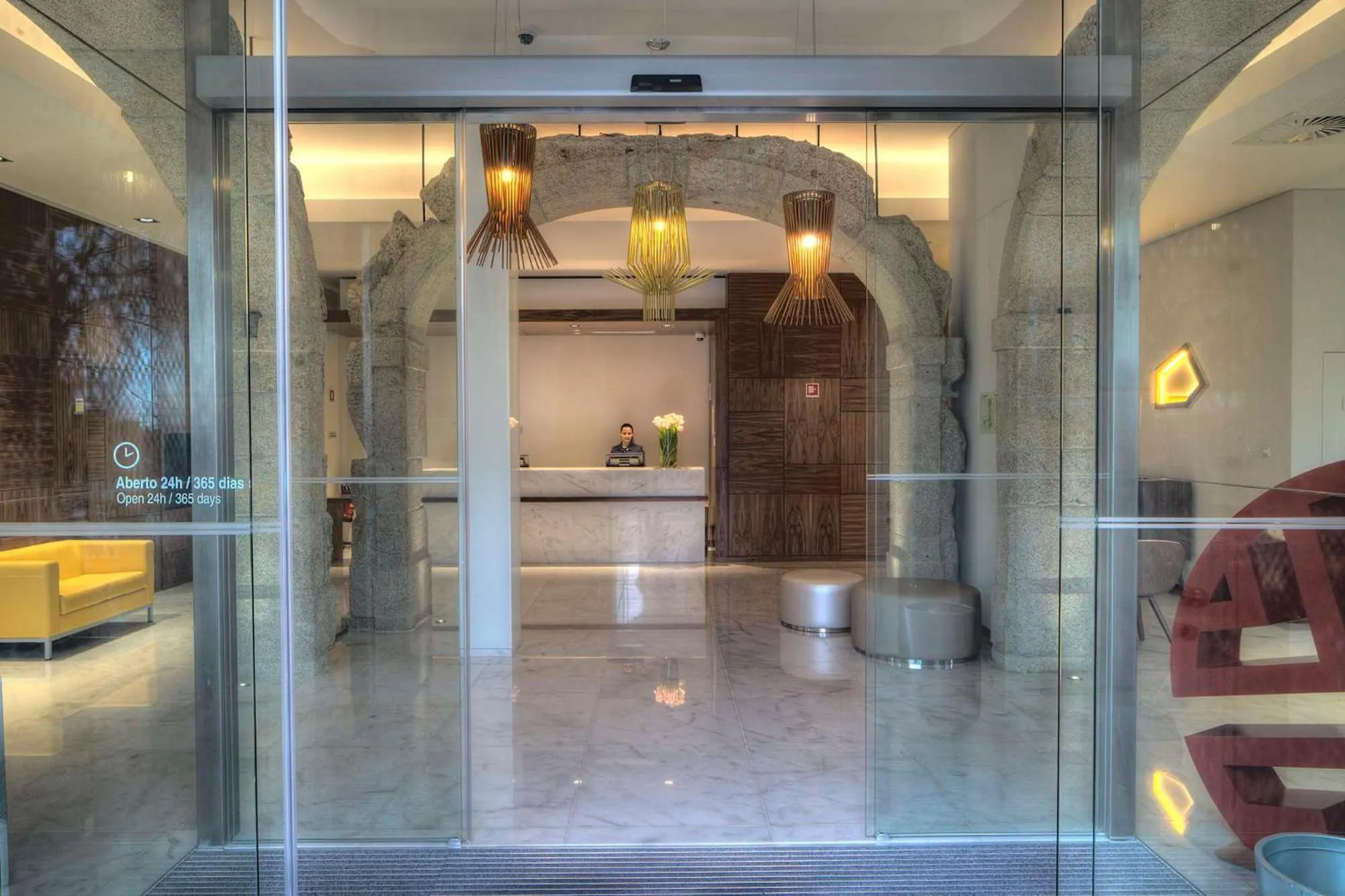 Lobby or reception in NH Collection Porto Batalha