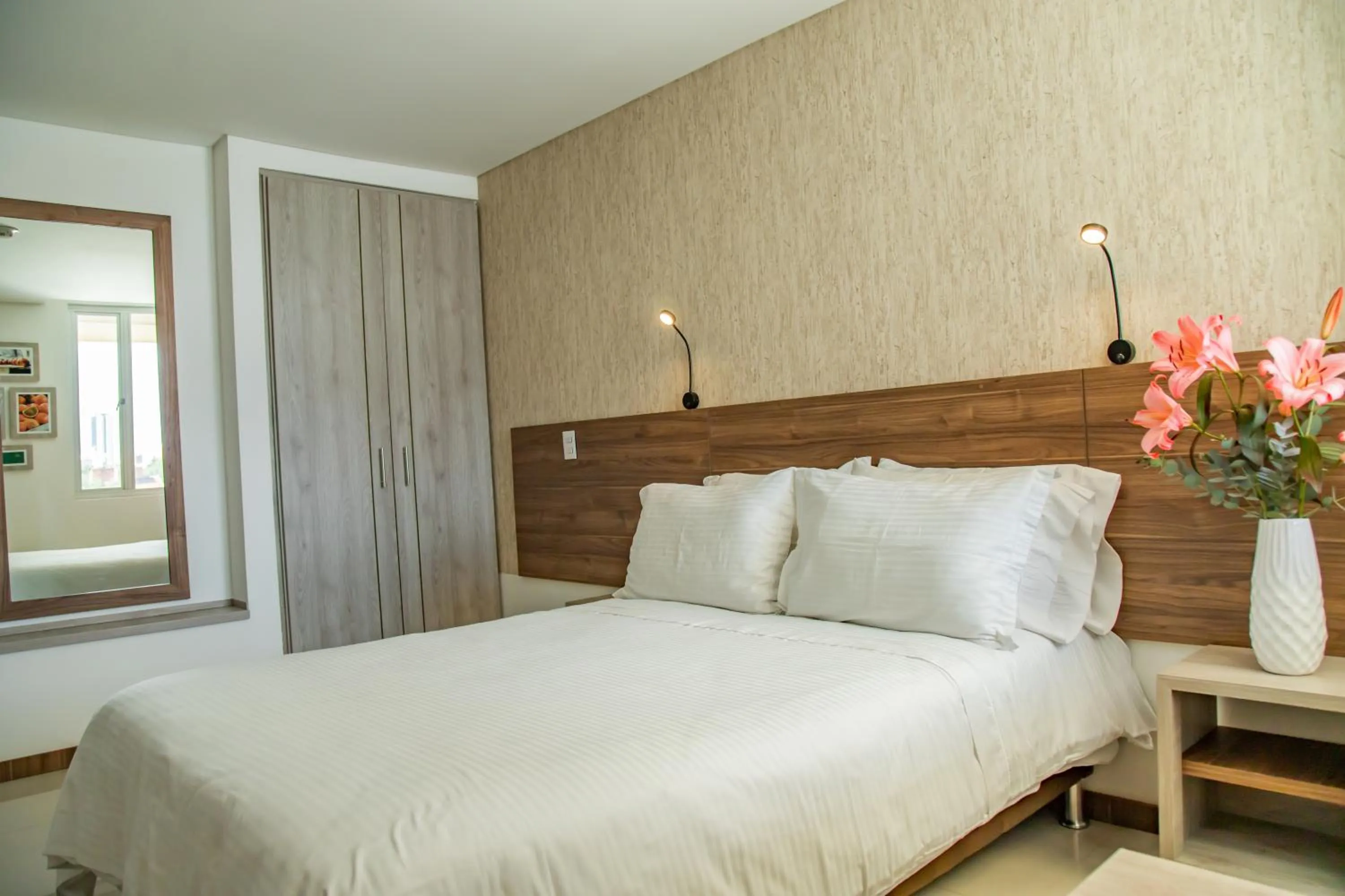 Bedroom, Bed in Hotel Estancia Chipichape Cali