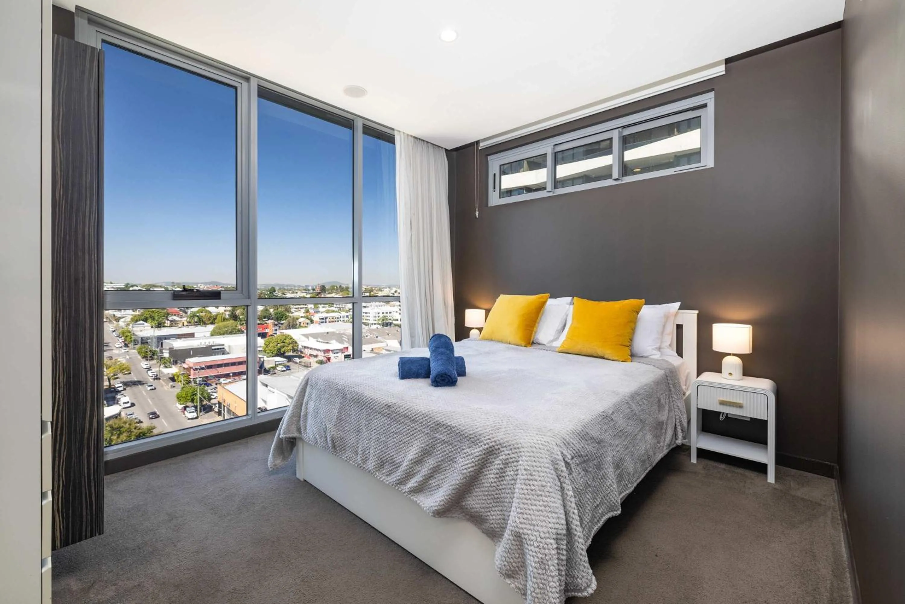 Elegant 2BR Haven in the Trendy Fortitude Valley