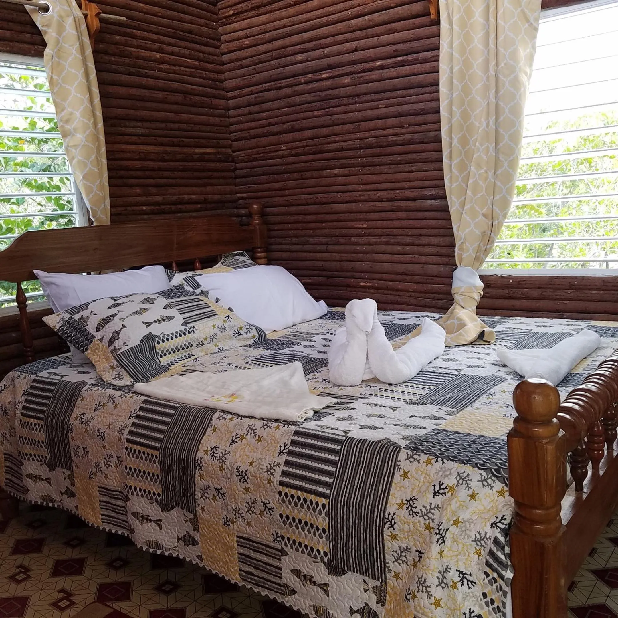 Bed in Palmento Grove Garifuna Eco-Cultural & Healing Institute