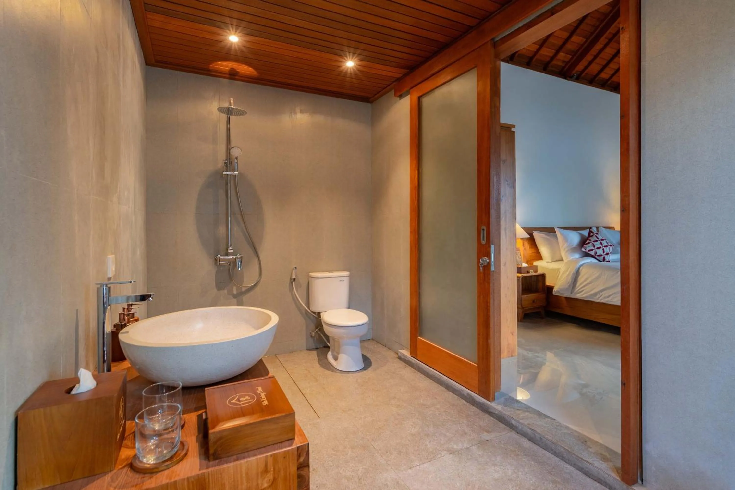 Toilet, Bed in Sila Living Ubud