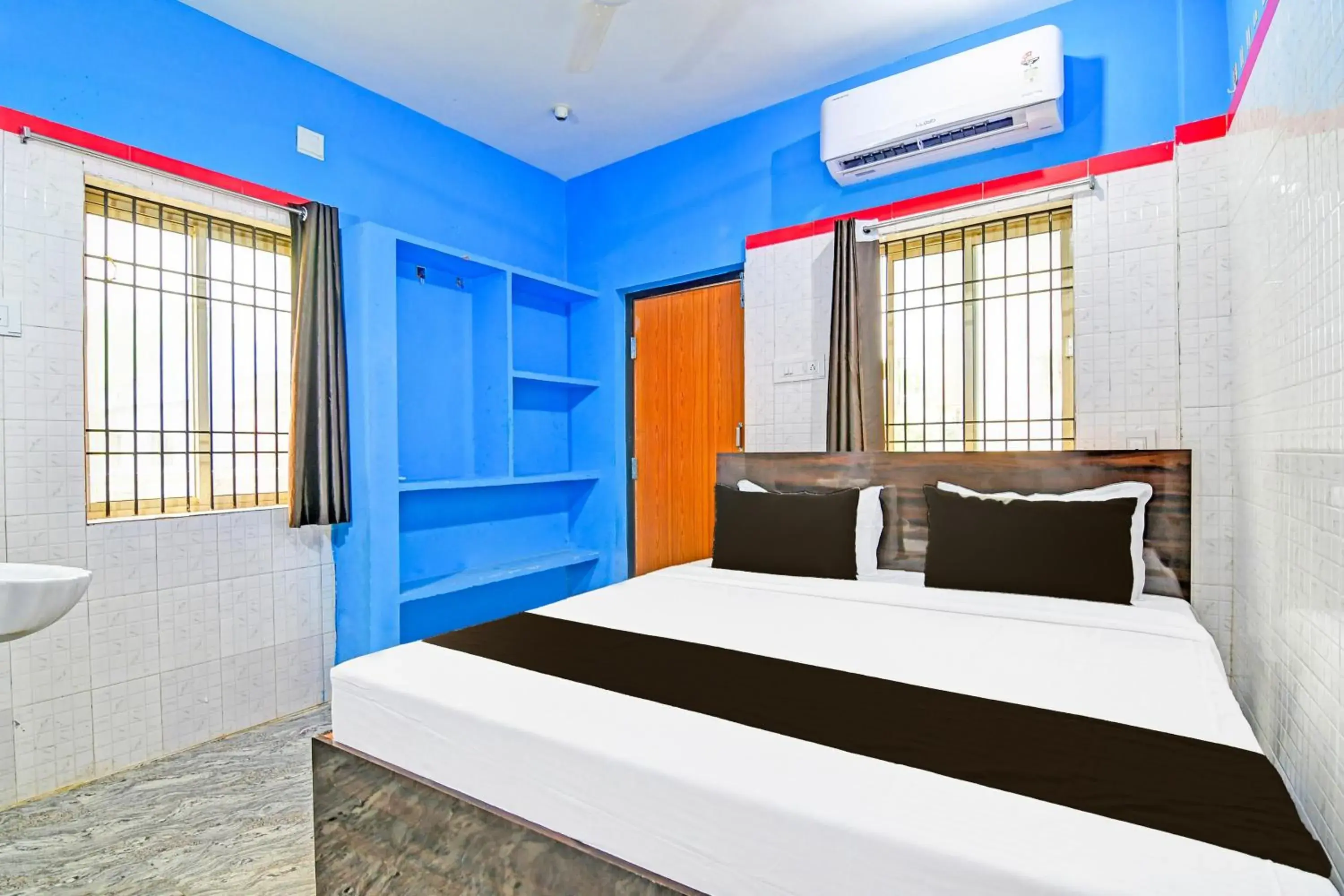 Classic Triple Room - single occupancy in Hotel O New Cuttack Guest House Classic Triple Room - single occupancy in Hotel O New Cuttack Guest House