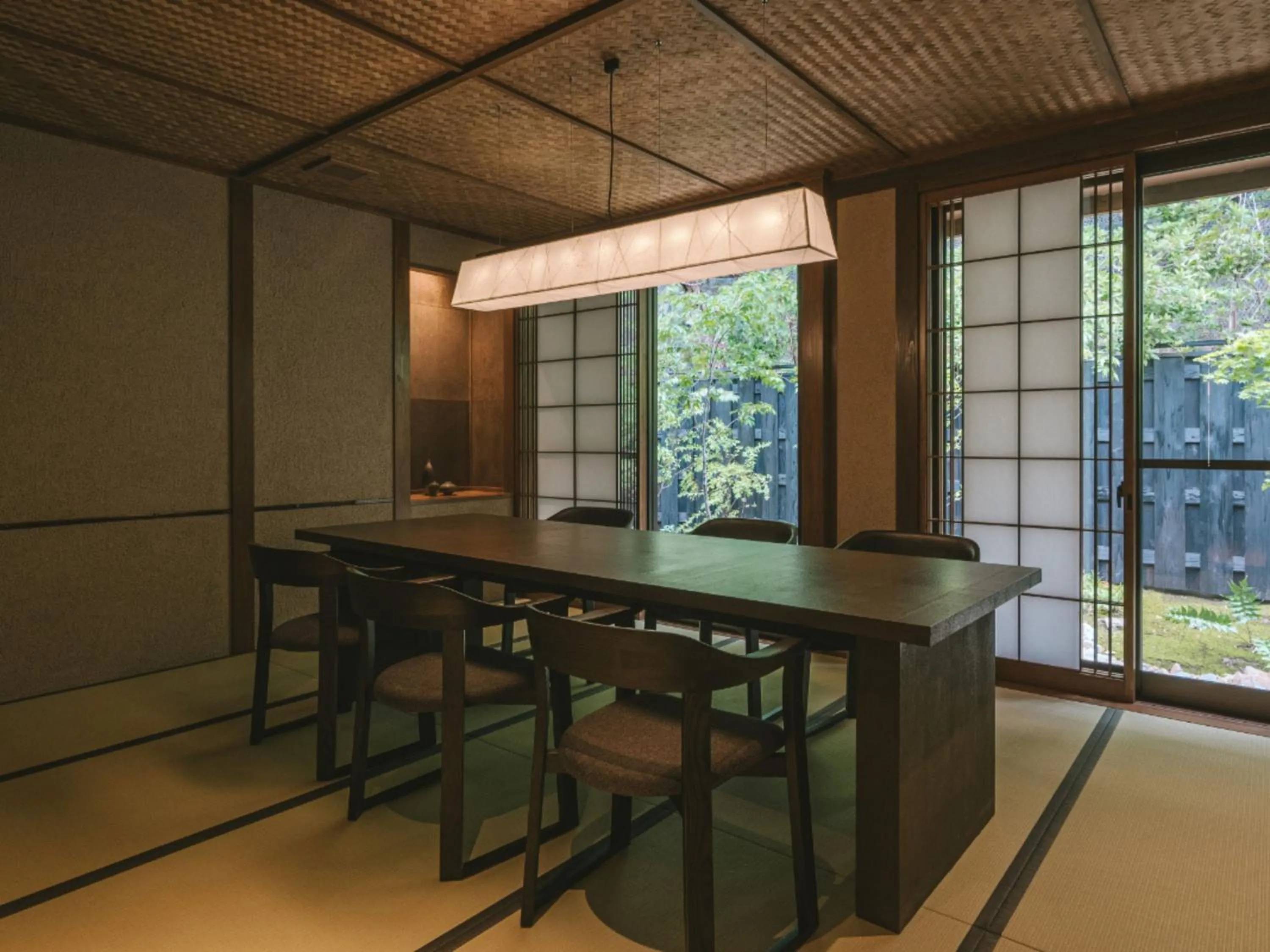 Restaurant/places to eat in Ujosouan